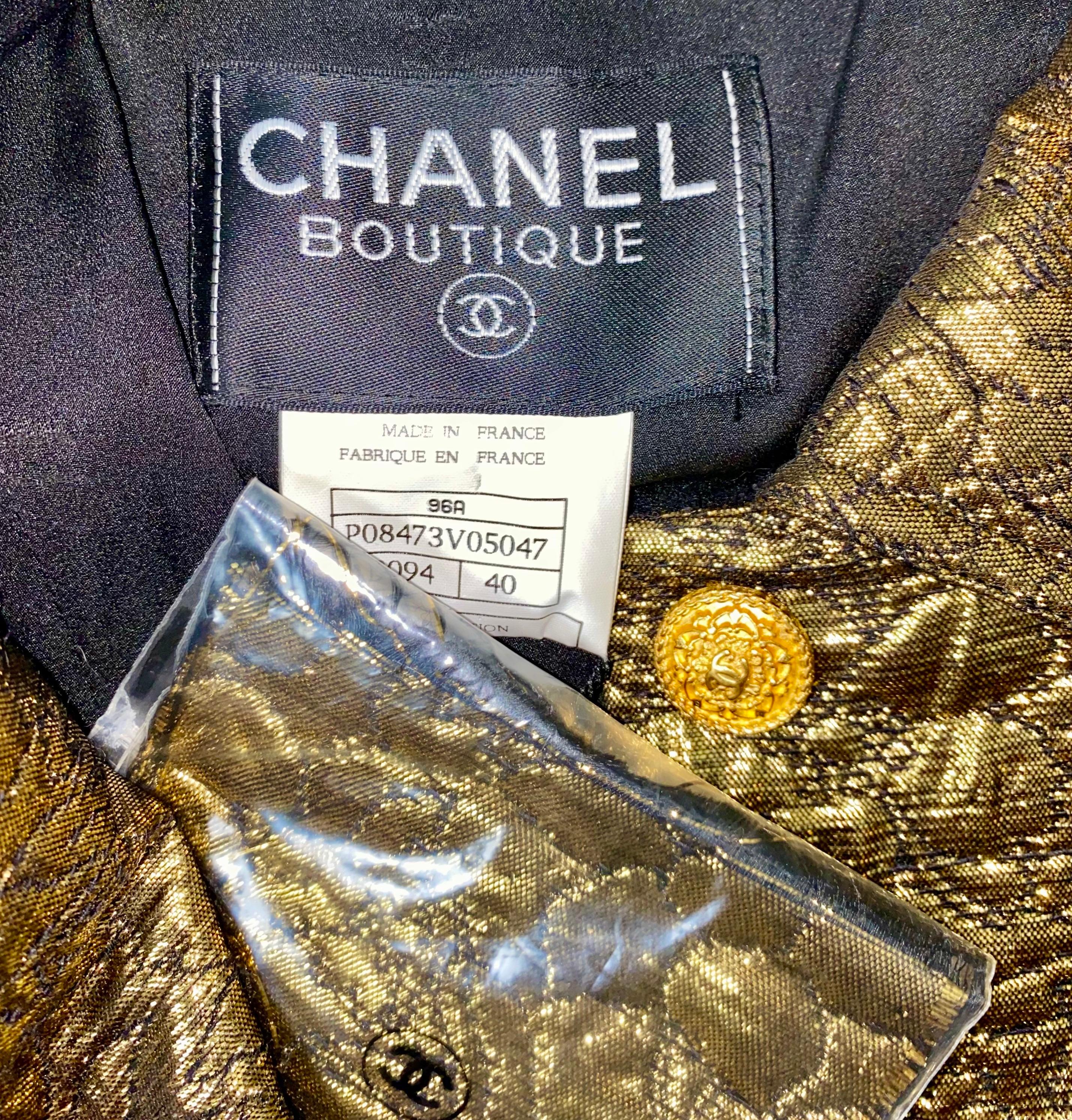 Brown UNWORN Chanel FW 1996 Iconic Golden Metallic 3D Structured Jacket Blazer  40 For Sale