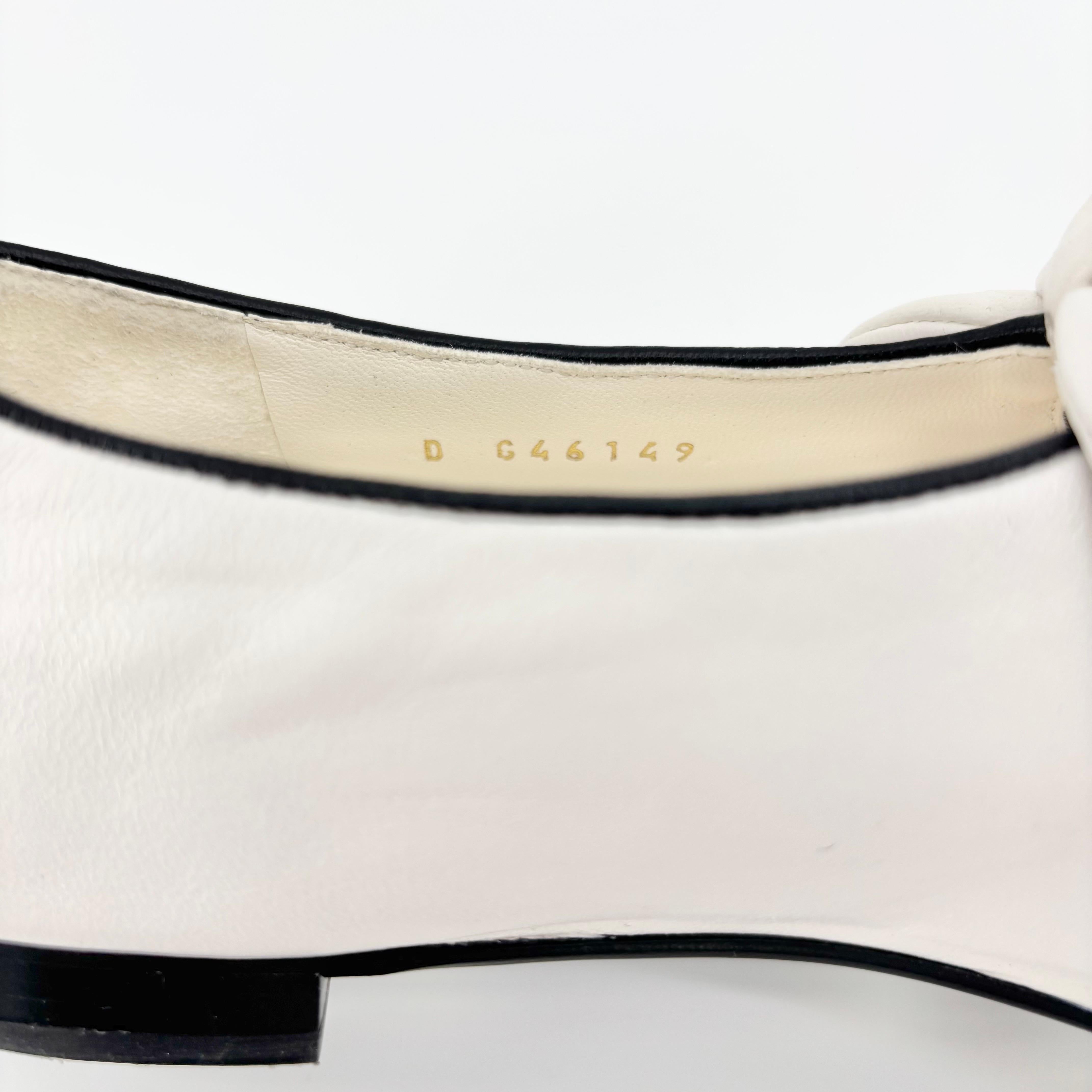 NEW Chanel Lambskin Bow Maryjane CC Cap Toe Flats 37 in vendita 5