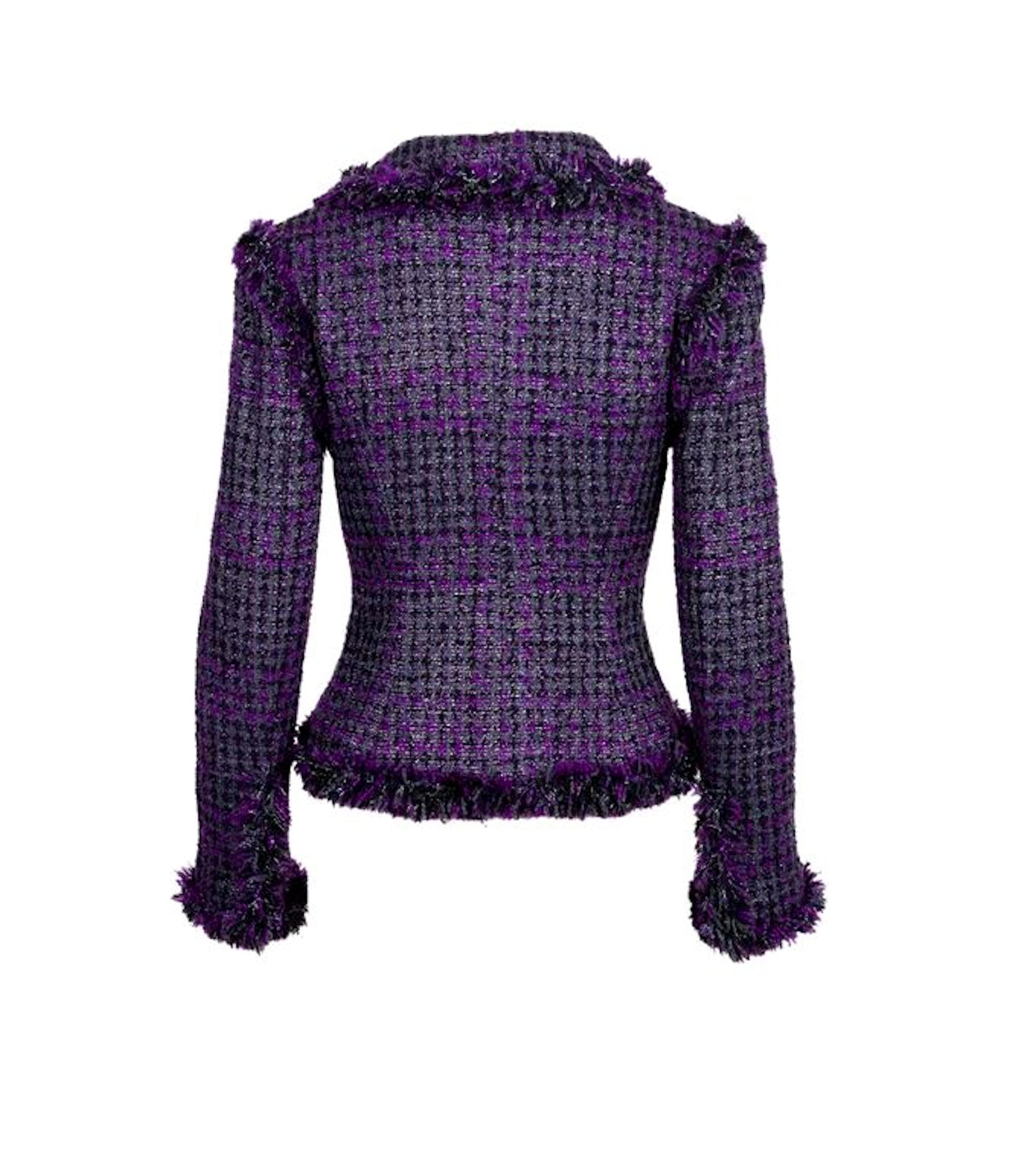 Beautiful CHANEL fantasy tweed jacket 
A true CHANEL signature item that will last you for many years
Wonderful colors - perfect with your favourite pair of jeans!
Closes in front 
Amazing tweed fabric with metallic contrast
Fringe details
Beautiful