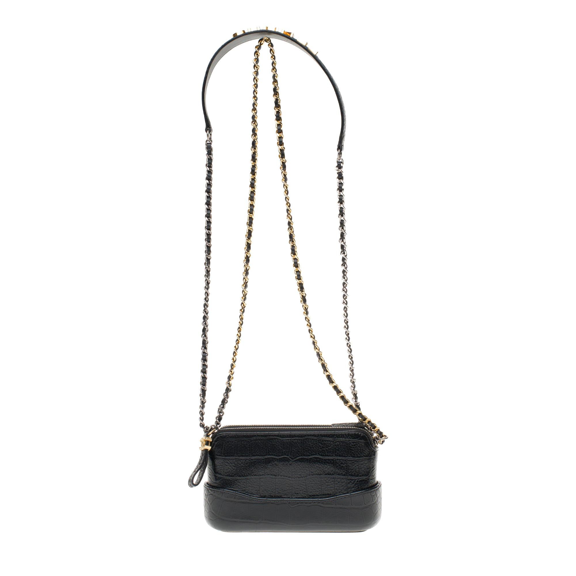 New-Chanel Mini Gabrielle shoulder bag in black calf embossed in