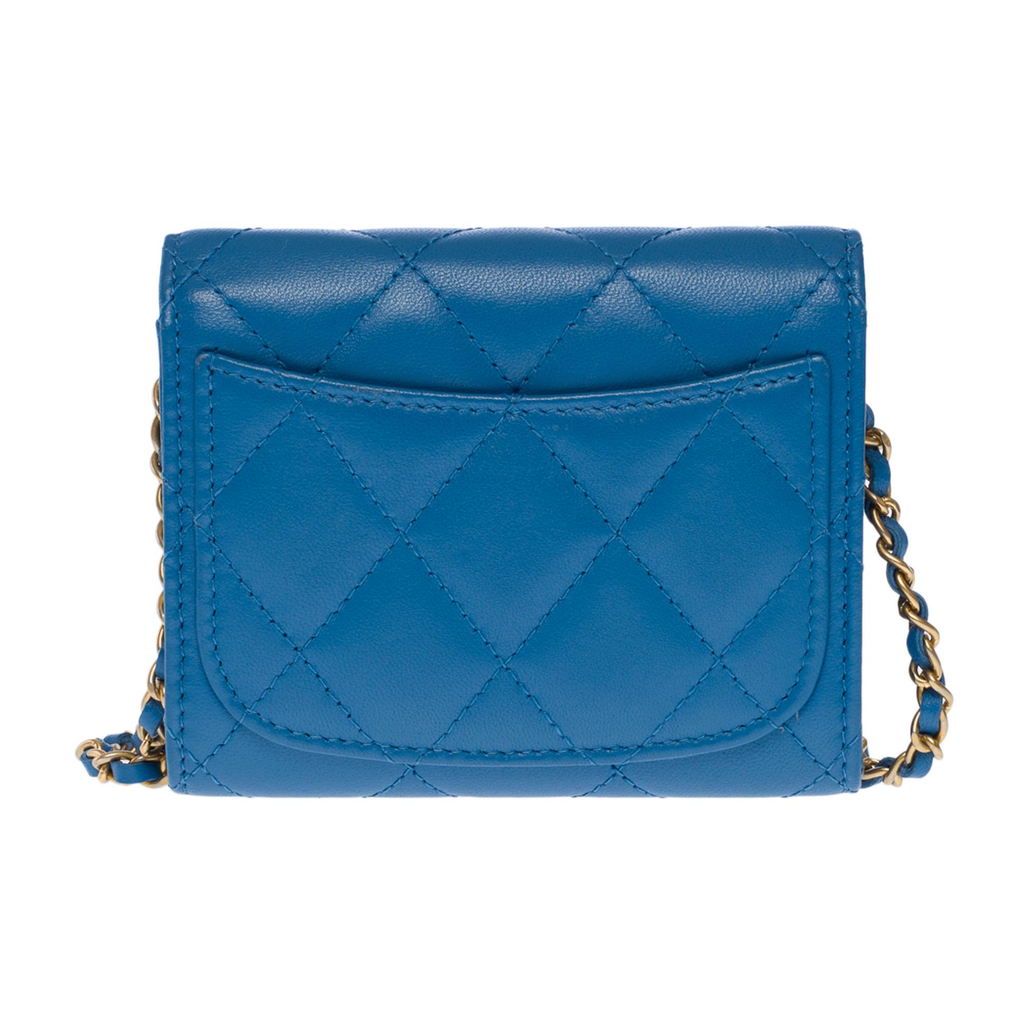 New Chanel Mini Wallet on Chain (WOC)  shoulder bag in blue quilted leather, GHW In New Condition In Paris, IDF