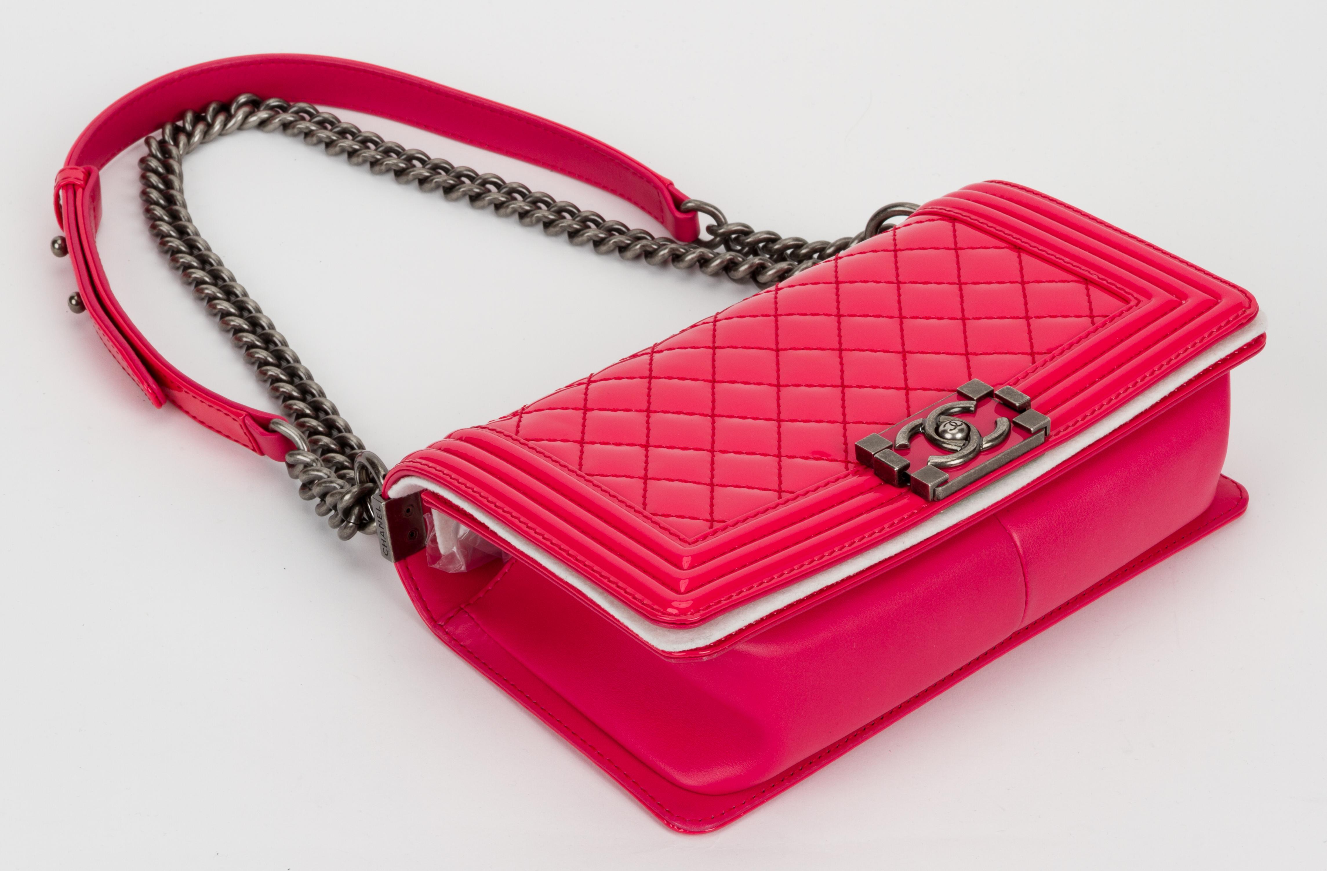 New Chanel New Patent Hot Pink Medium Boybag In New Condition In West Hollywood, CA
