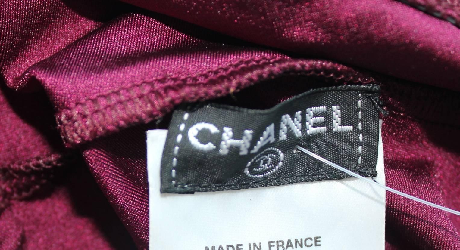 UNWORN Chanel One-Piece Logo Swimsuit Bodysuit Swimwear Beachwear 38 In New Condition For Sale In Switzerland, CH