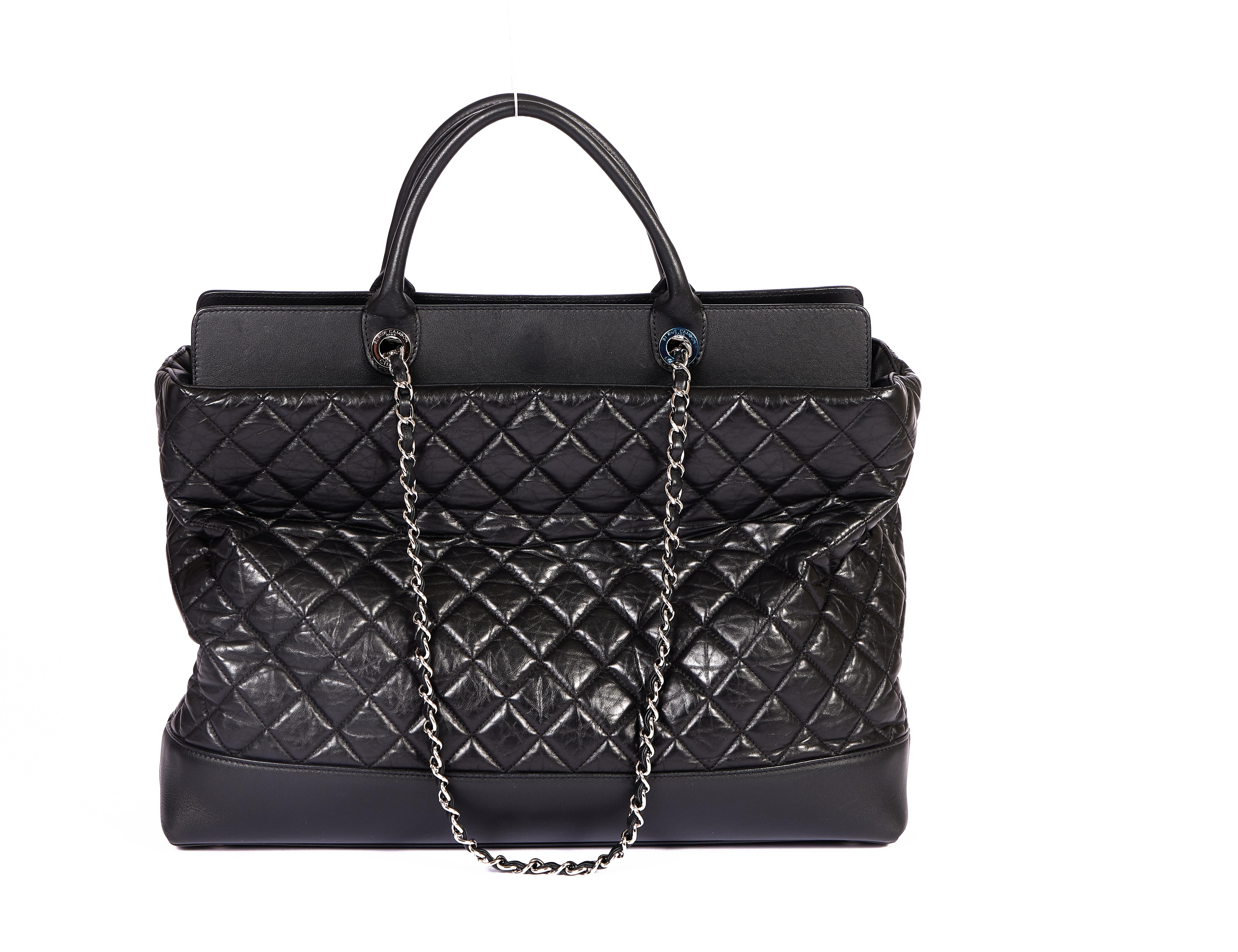 New Chanel Oversize 2 Way City Black Tote Chain Bag  In New Condition In West Hollywood, CA