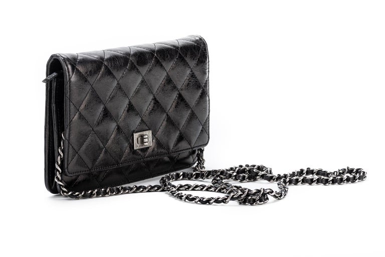 Chanel Black Quilted Distressed Leather Modern Chain Medium Flap Bag -  Yoogi's Closet