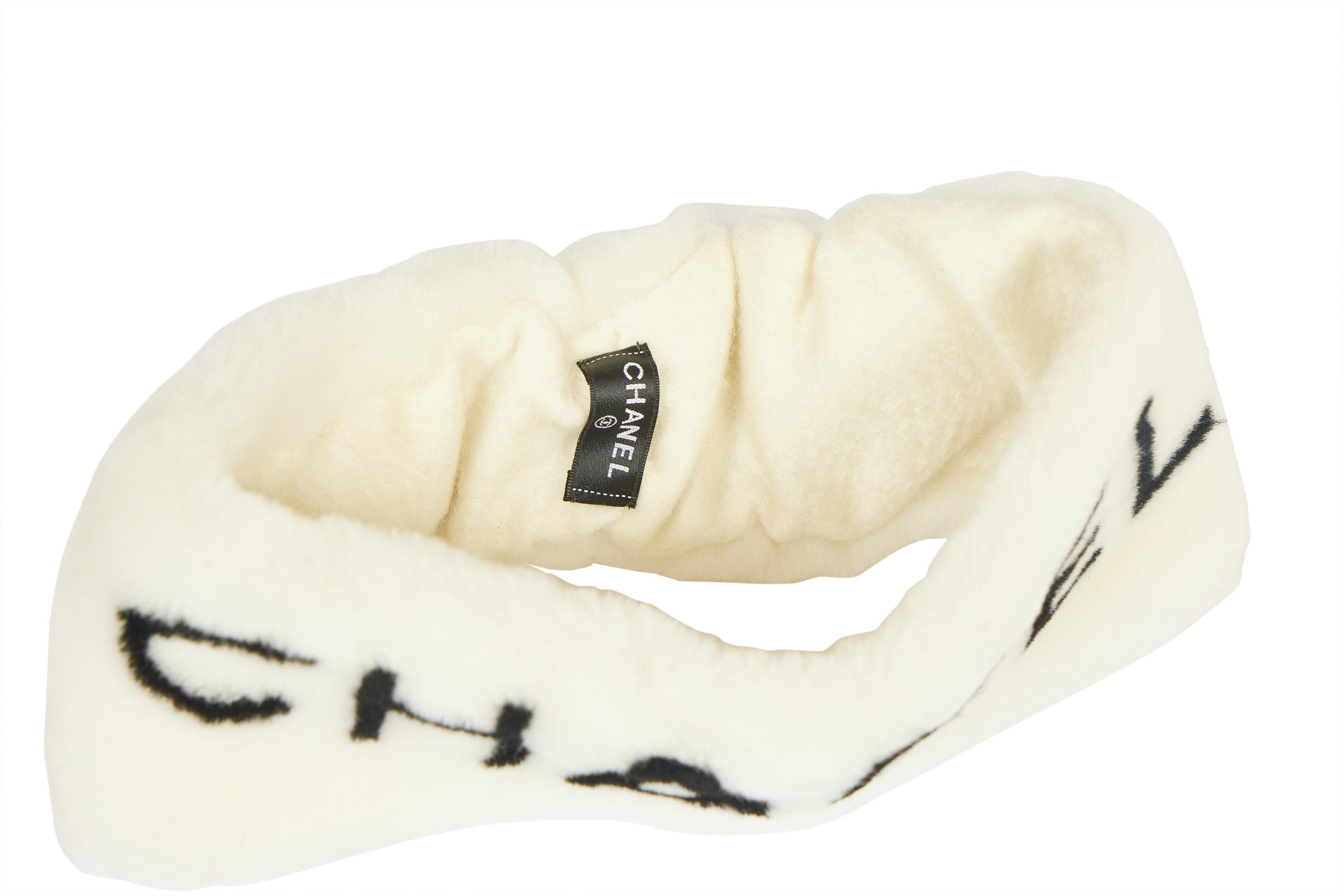 New Chanel Shearling Headband White with Box In New Condition For Sale In West Hollywood, CA