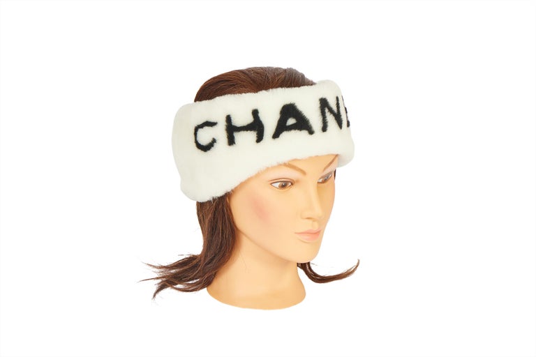 New Chanel Shearling Headband White with Box at 1stDibs  display picture 1