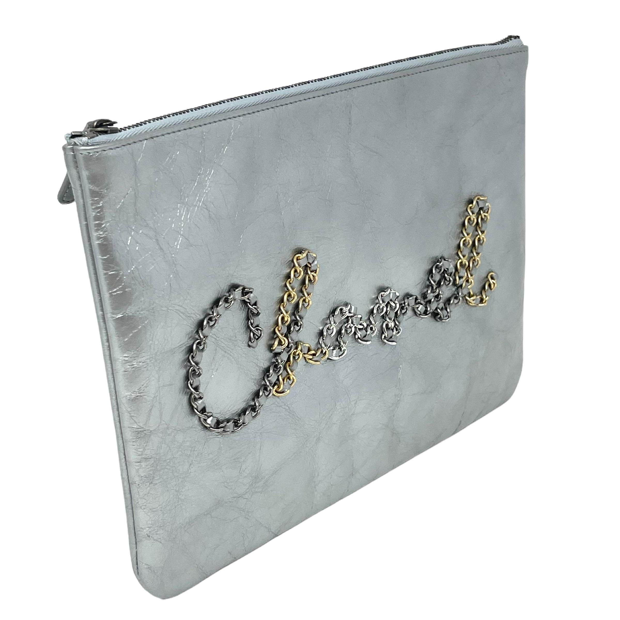 New Chanel Silver Chain Logo Leather Clutch Bag

Authenticity Guaranteed

DETAILS
Brand: Chanel
Gender: Women
Category: Clutch
Condition: Brand new
Color: Silver
Material: Leather
Front chain logo
Silver-tone hardware
Top zip closure
1 main