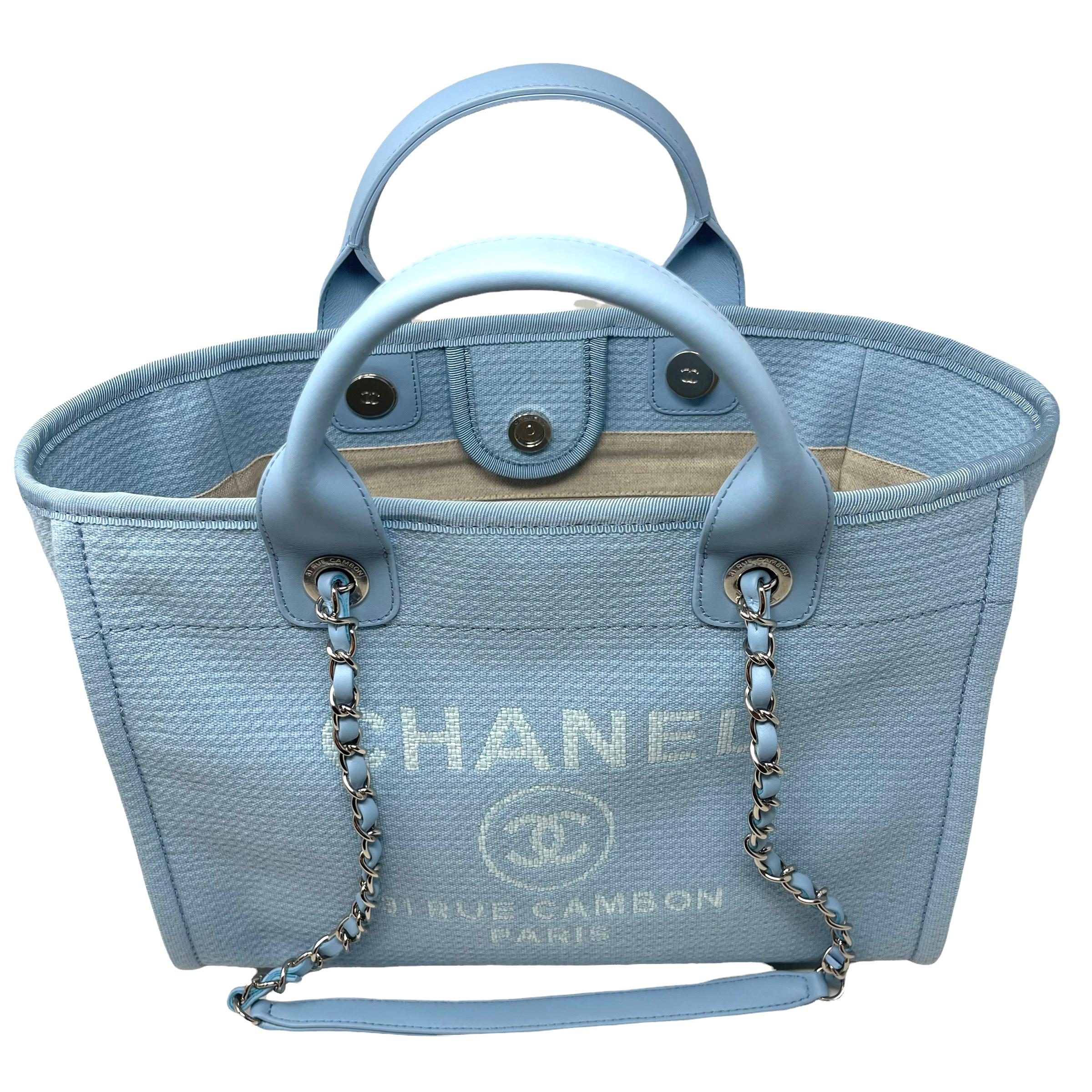 NEU Chanel Kleine Deauville Einkaufstasche Blau Boucle Silber Hardware Tote Bag im Angebot 4