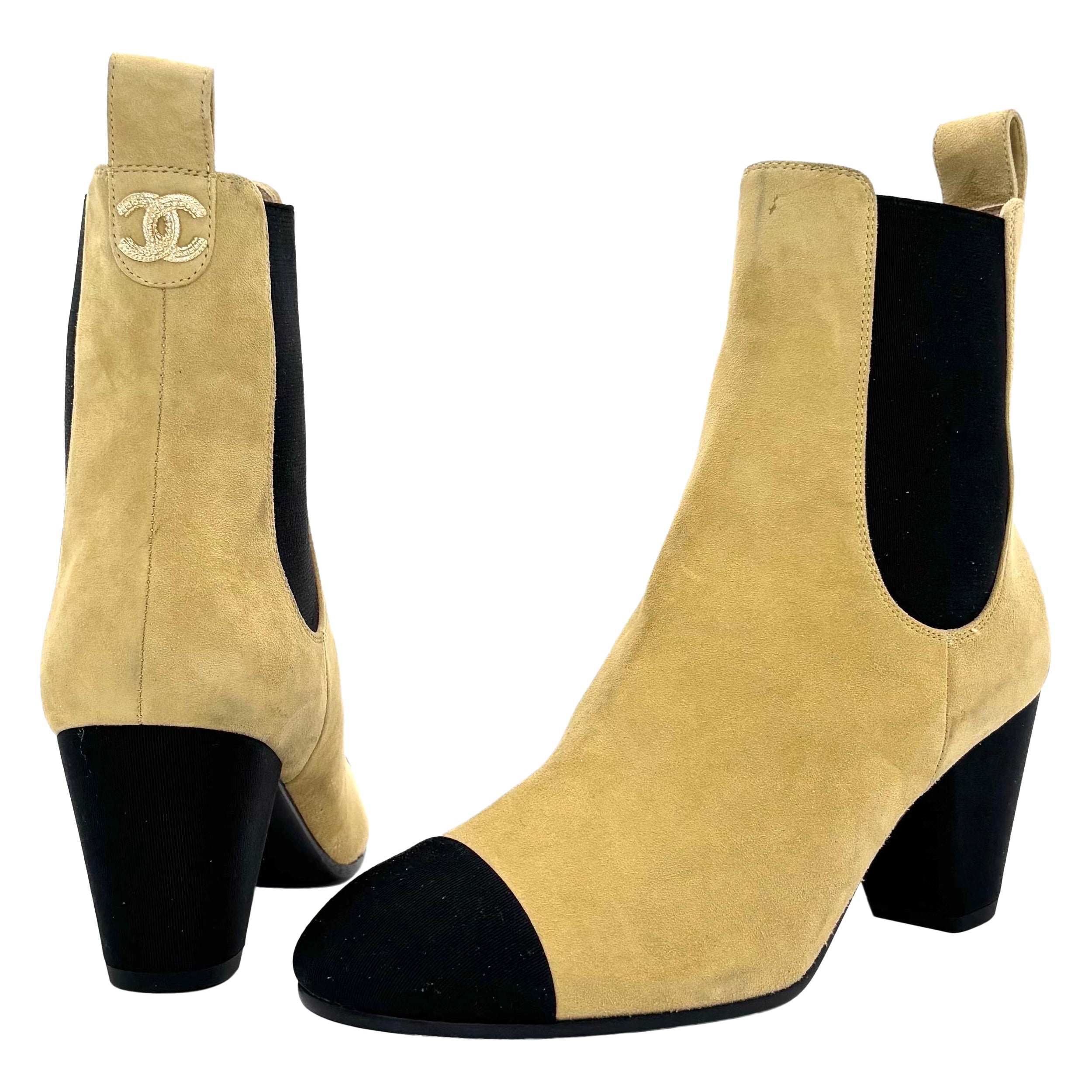 NEW Chanel Suede Kidskin Grosgrain CC Logo Cap Toe Chelsea Short Boots 37.5