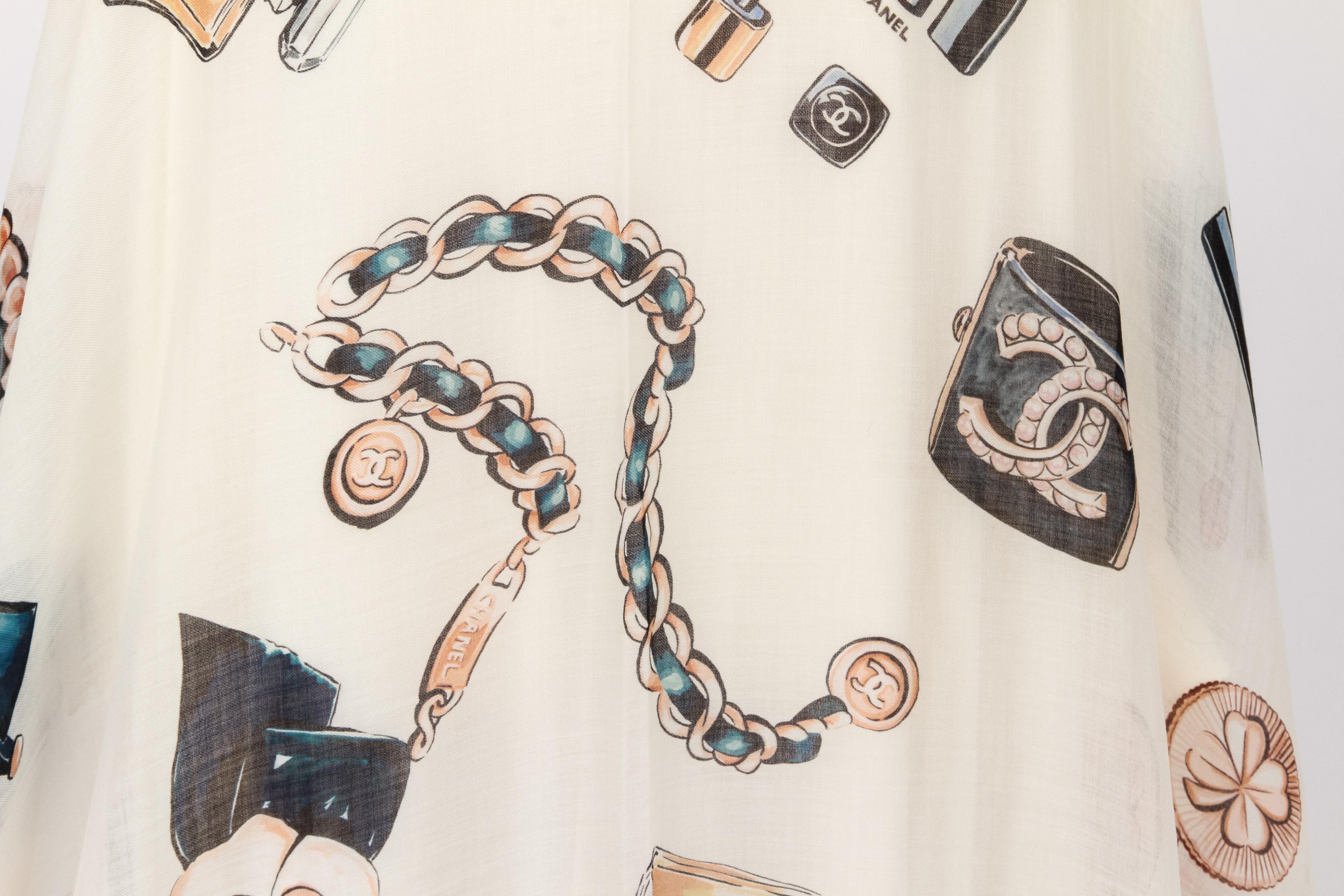 Nuovo scialle Chanel in cashmere bianco gripoix XL dal design iconico. 
74 