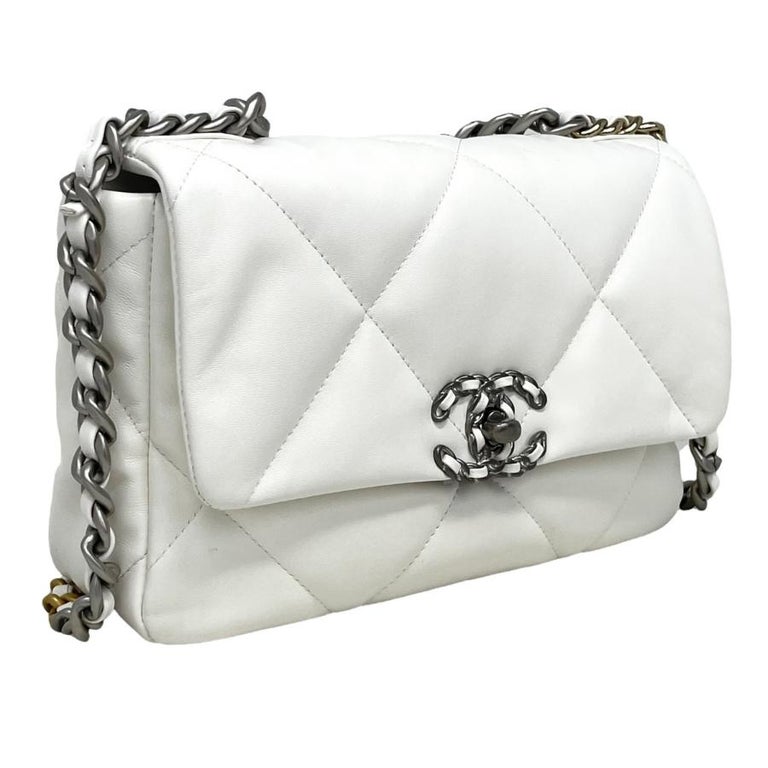 NEW Chanel White Small 22S Lambskin Chanel 19 Flap Bag Crossbody