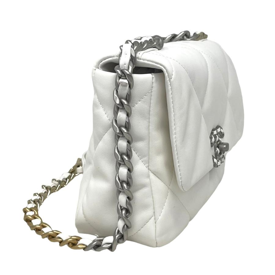 Women's NEW Chanel White Small 22S Lambskin Chanel 19 Flap Bag Crossbody Shoulder Bag For Sale