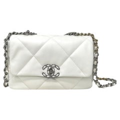 NEW Chanel White Small 22S Lambskin Chanel 19 Flap Bag Crossbody Shoulder Bag