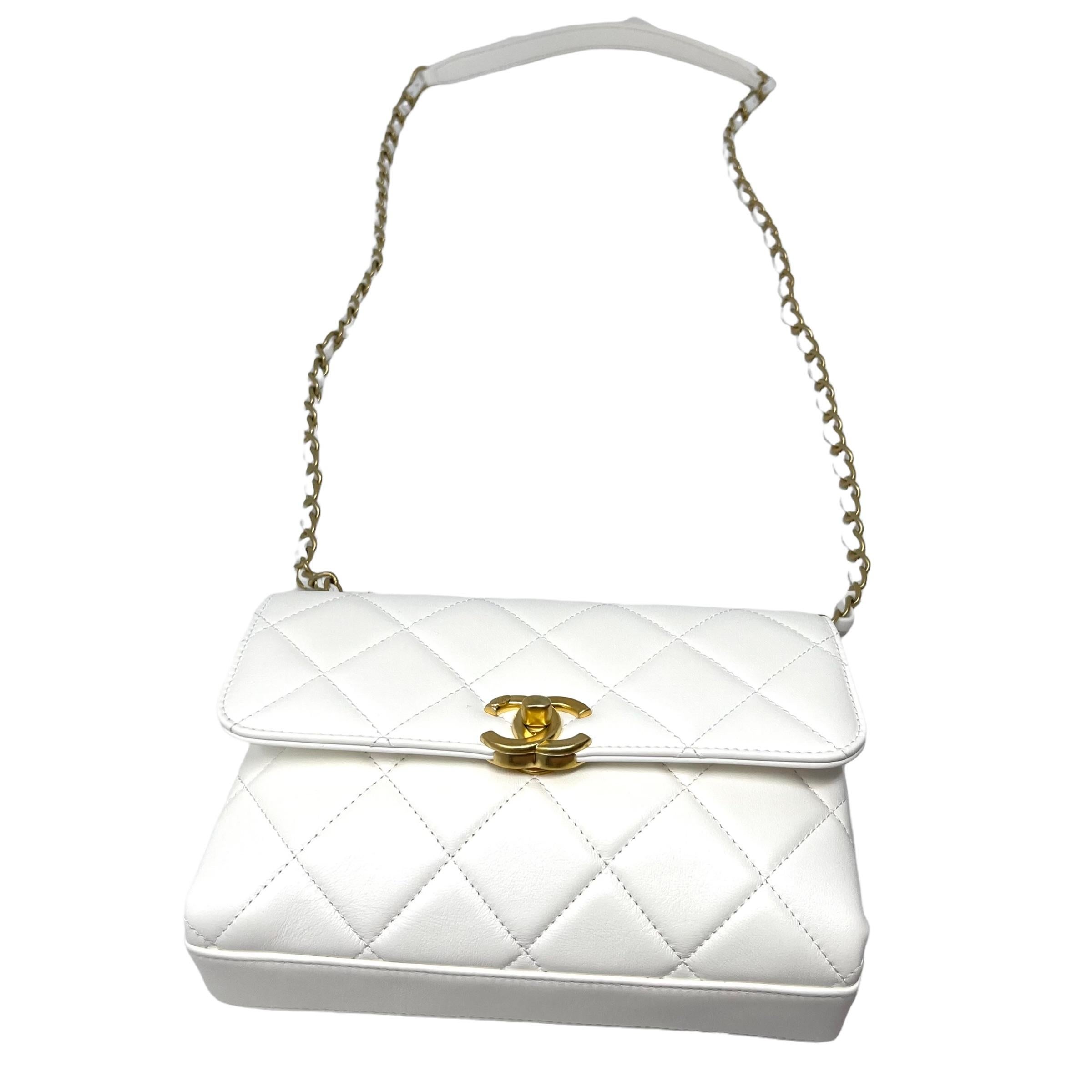 NEW Chanel White Small Flap Bag Quilted Leather Crossbody Bag For Sale 8