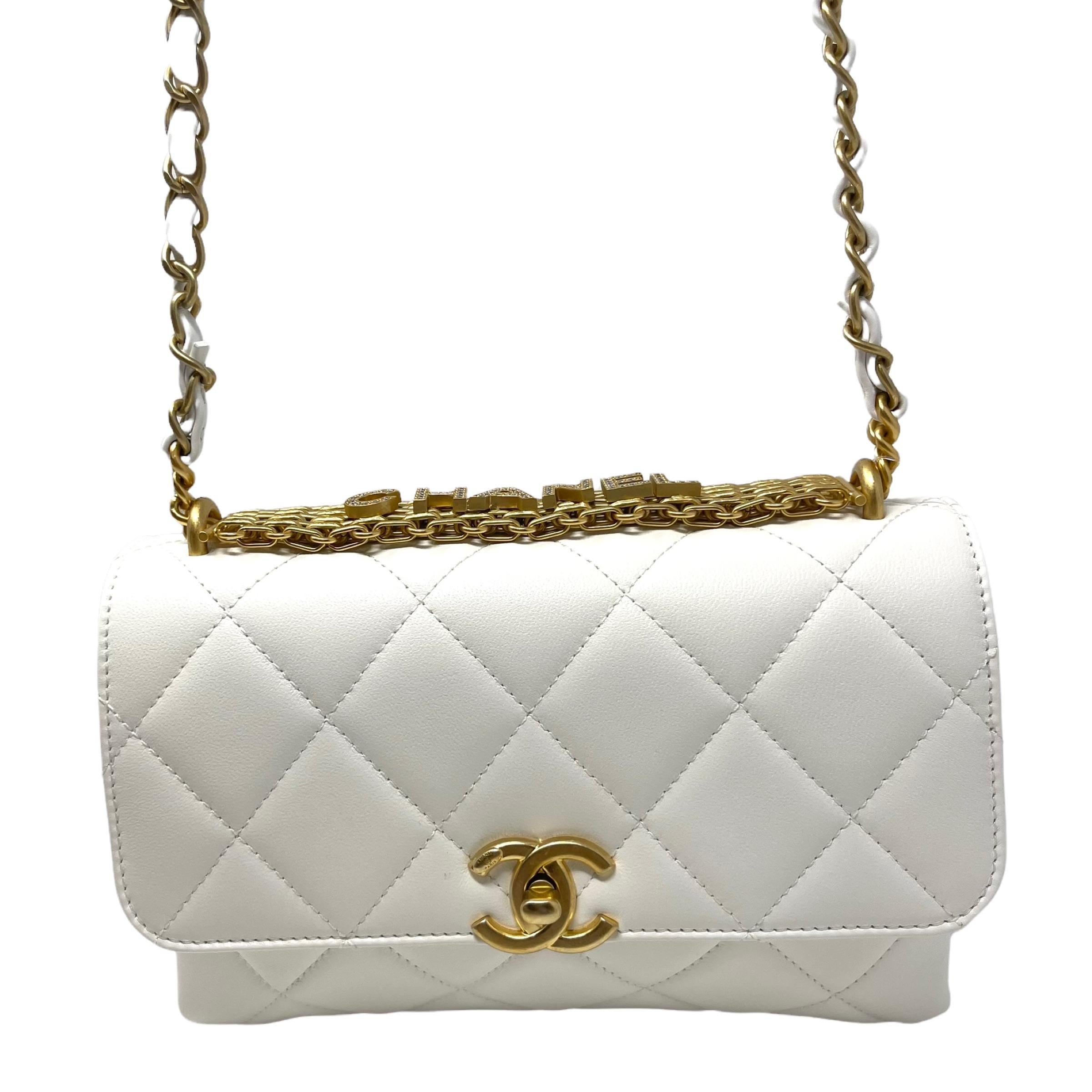 NEW Chanel White Small Flap Bag Quilted Leather Crossbody Bag For Sale 3
