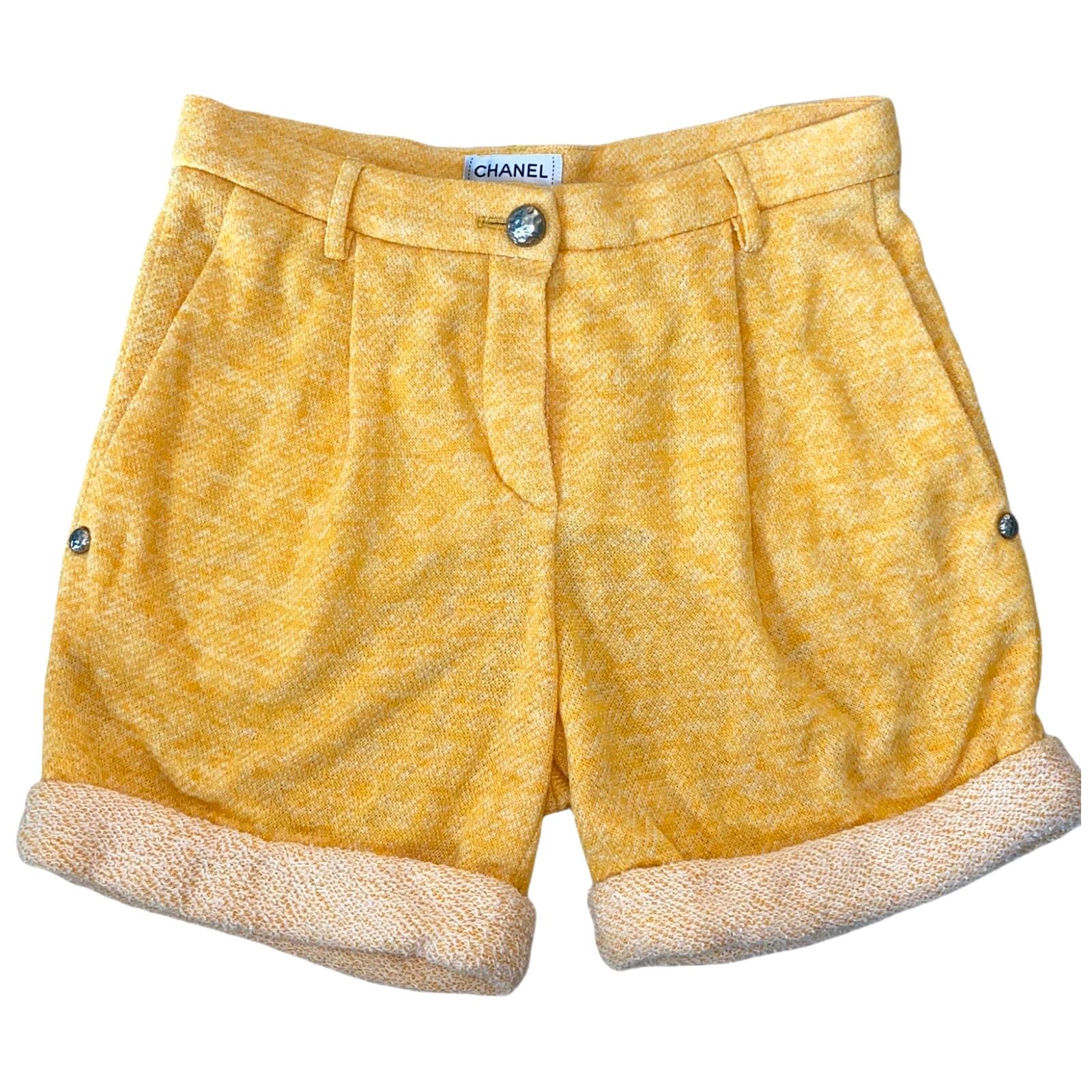 NEW Chanel Yellow Shorts Hot Pants Trousers with CC Logo Button 36