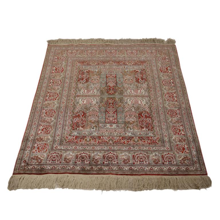 Noué à la main Tapis New China en soie - Taille : 4'0x3'2 en vente
