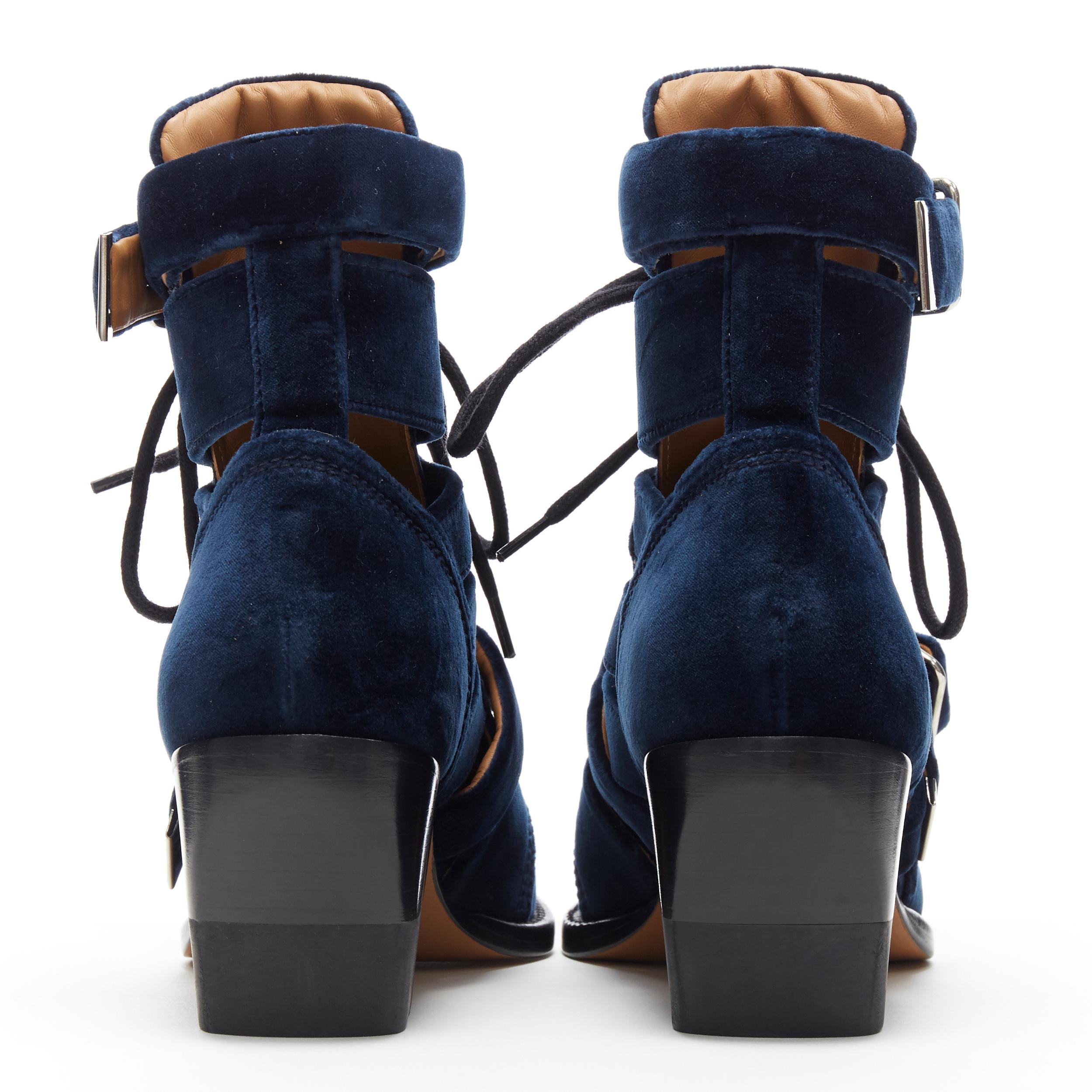 Neu CHLOE Rylee Stiefeletten aus blauem Samt mit Schnalle und Schnürung EU37 Damen im Angebot