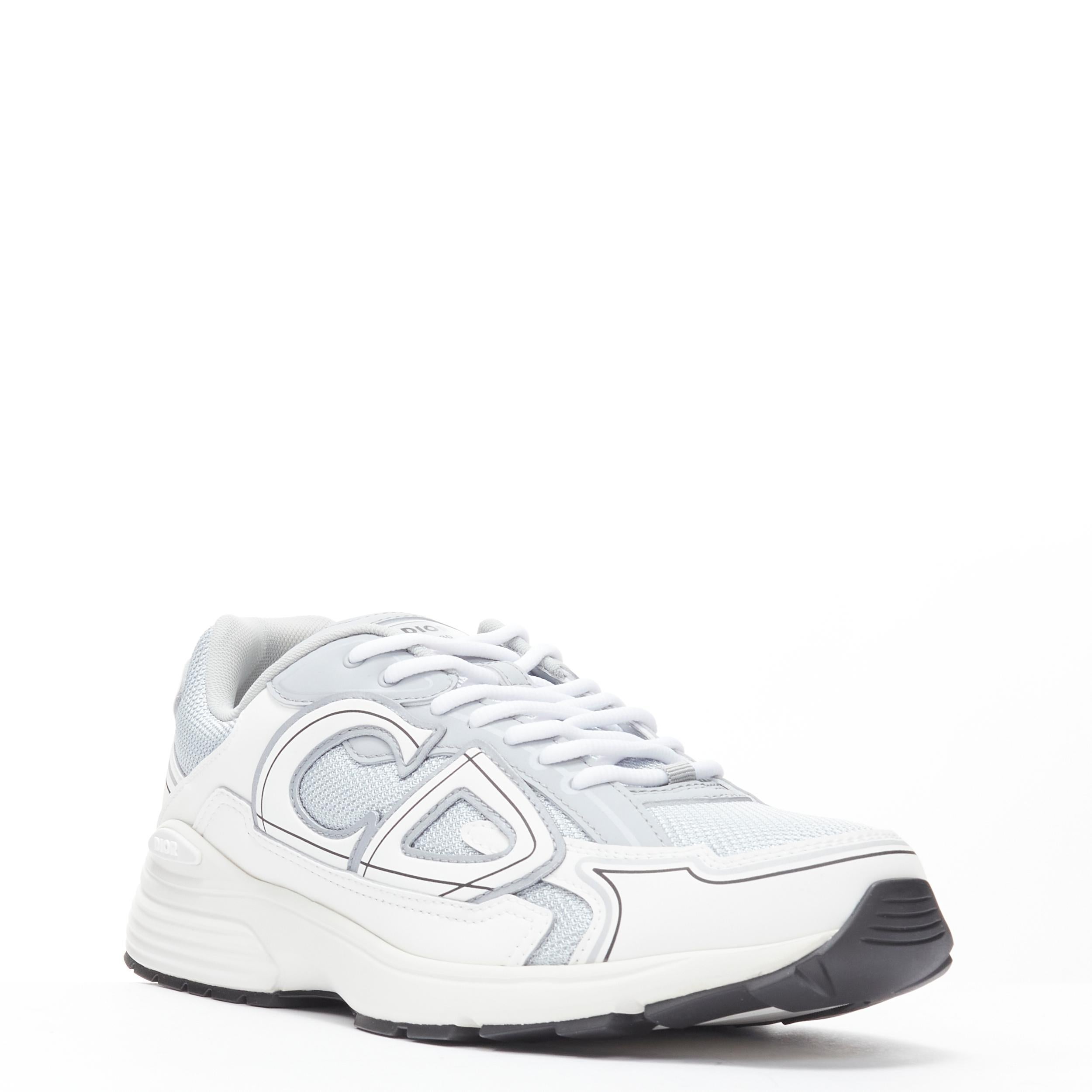 new CHRISTIAN DIOR B30 CD white leather grey mesh low runner sneaker EU42 
Reference: JOMK/A00015 
Brand: Christian Dior 
Designer: Kim Jones 
Model: B30 sneaker 
Material: Leather 
Color: White 
Pattern: Solid 
Closure: Lace UP 
Extra Detail: B30.