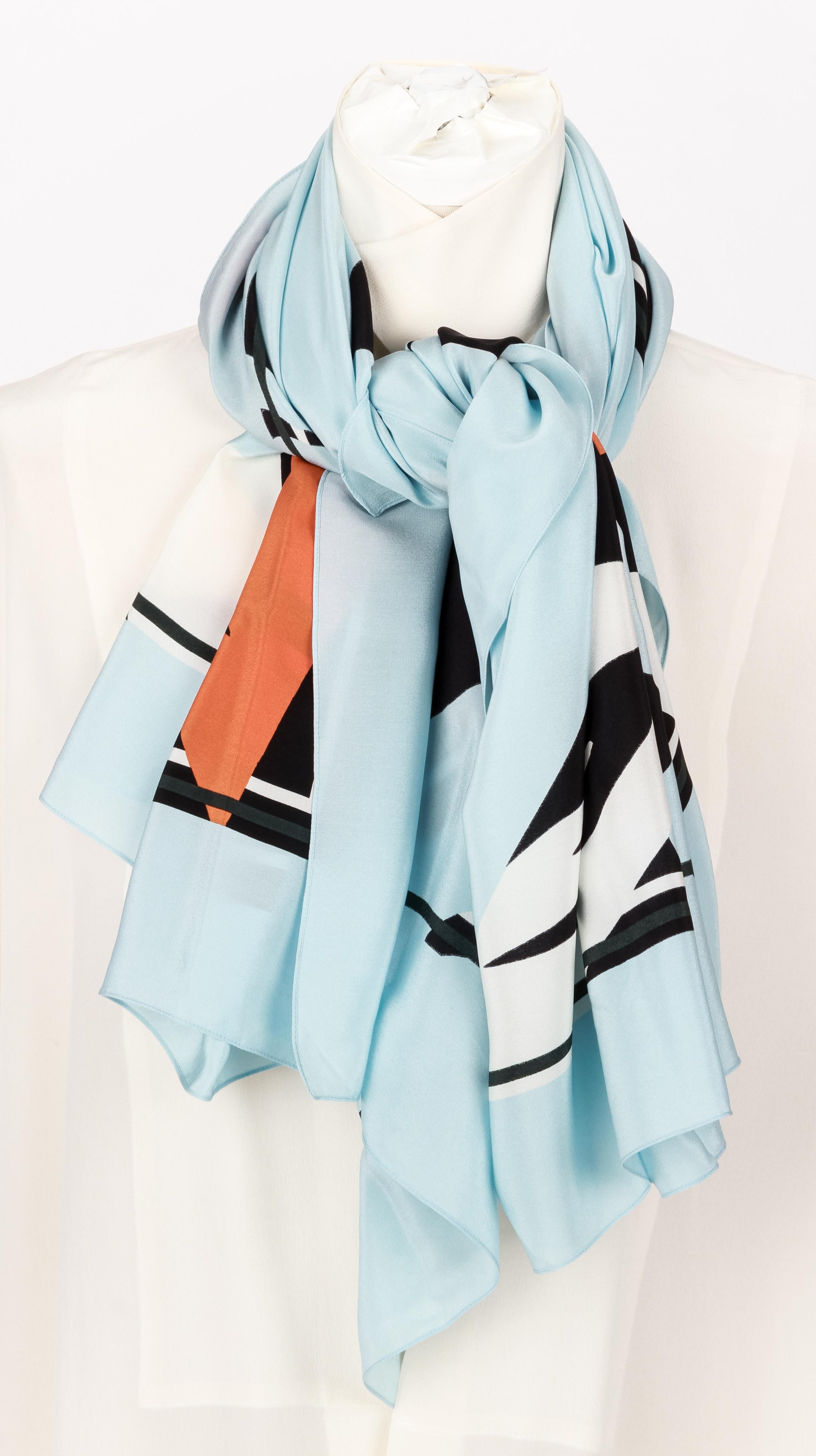 Christian Dior Übergroßer Celeste-Schal aus Seide (Grau) im Angebot