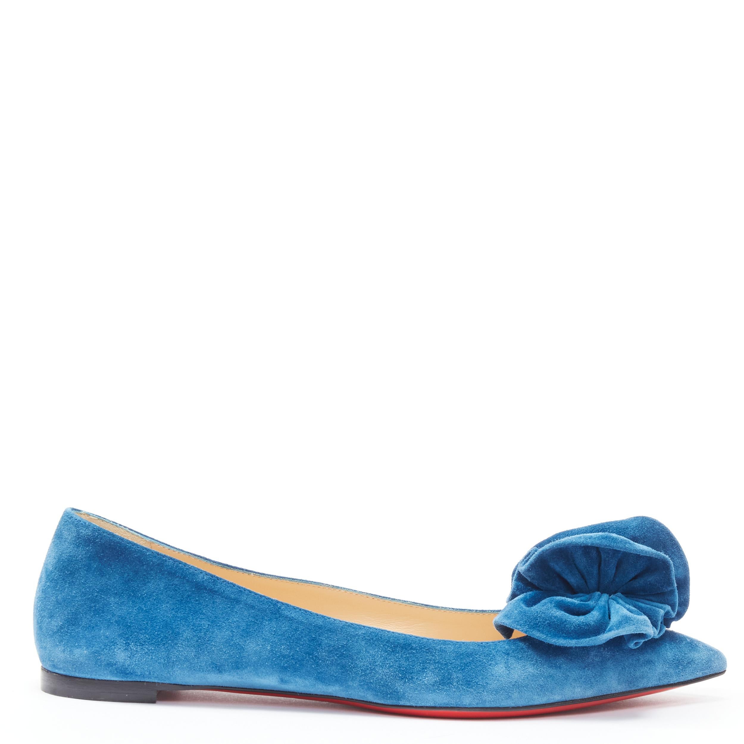 new CHRISTIAN LOUBOUTIN Anemosea blue suede scrunchie ruffle pointy flats EU37.5 Reference: TGAS/B01810 
Brand: Christian Louboutin 
Designer: Christian Louboutin 
Model: Anemosea suede flats 
Material: Suede 
Color: Blue 
Pattern: Solid 
Extra