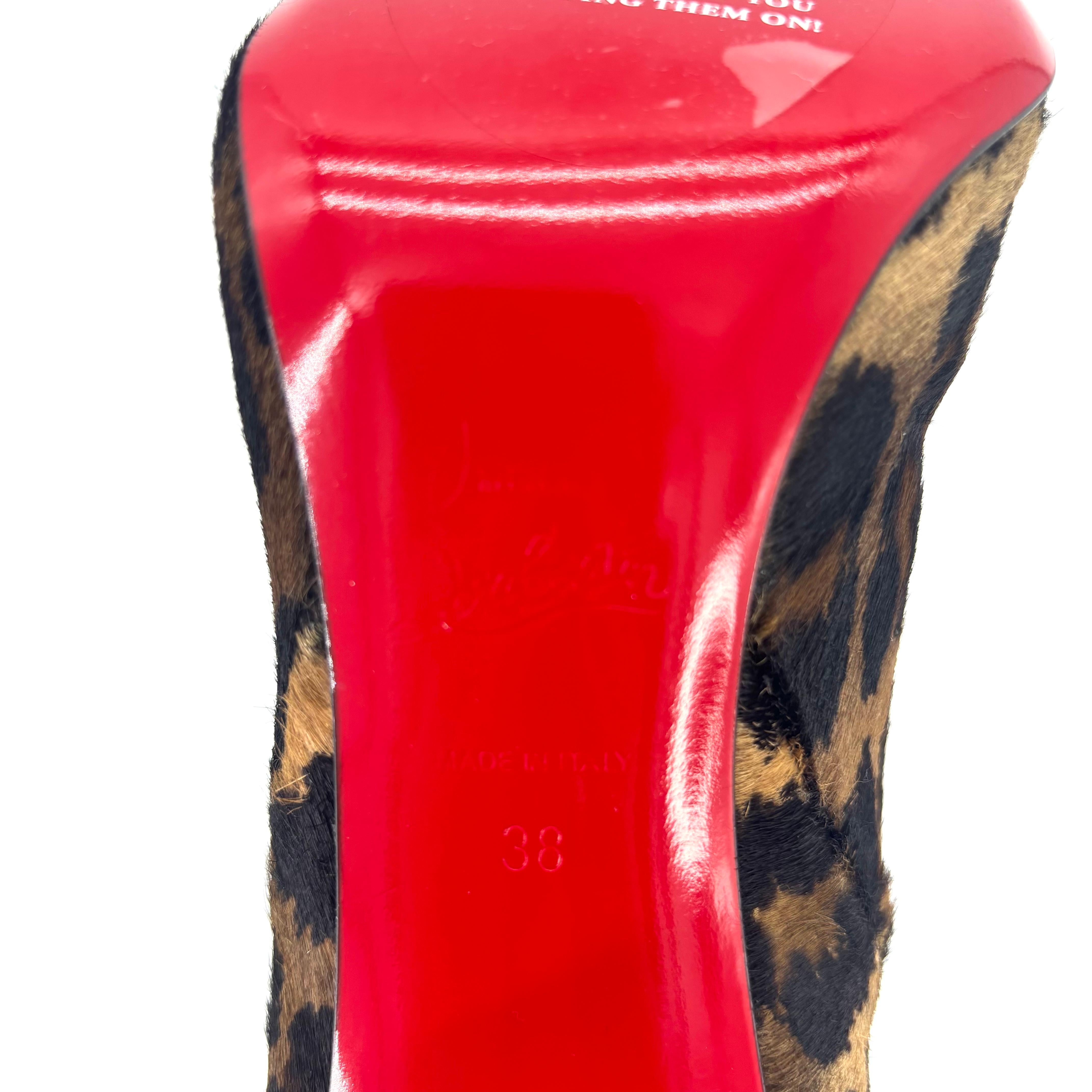 NUEVA Christian Louboutin Astrilarge Botín 100 Botas de pelo con estampado de leopardo 38 en venta 3