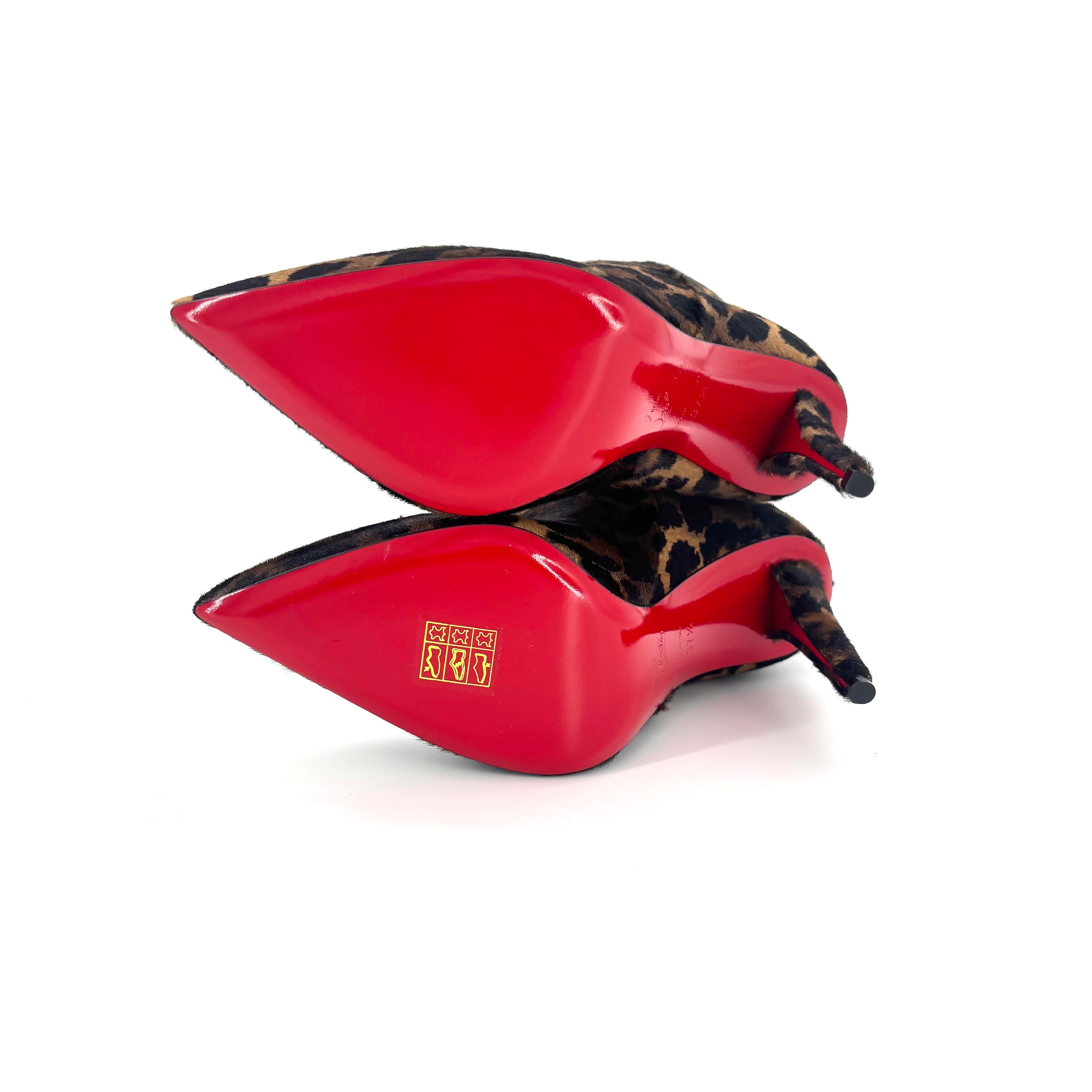 NUEVO Christian Louboutin Botín Astrilarge 100 Pony  Botas con estampado de leopardo 37.5 en venta 1