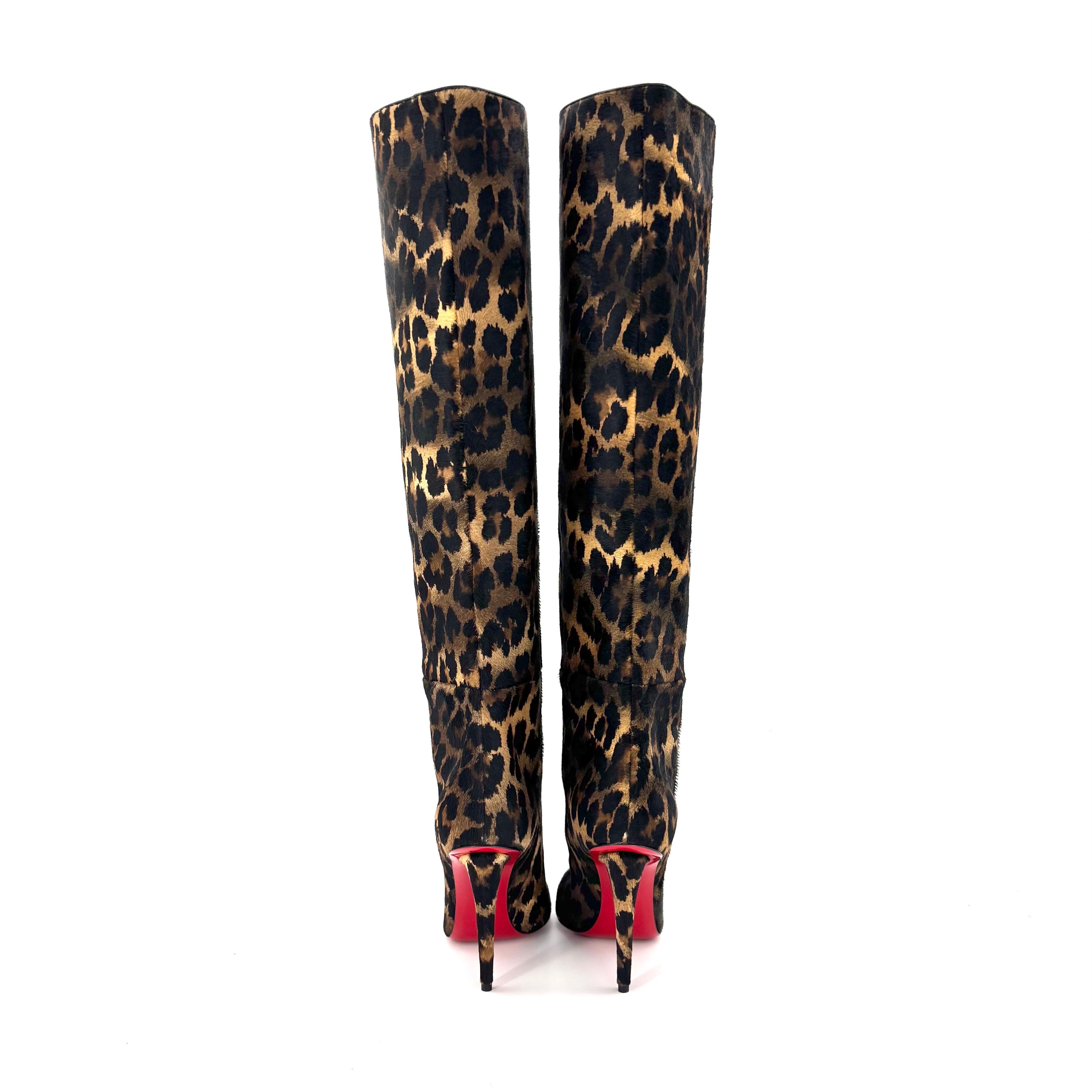 NEW Christian Louboutin Astrilarge Botta 100 Leopard Print Pointed Toe Stiefel 36 Damen im Angebot