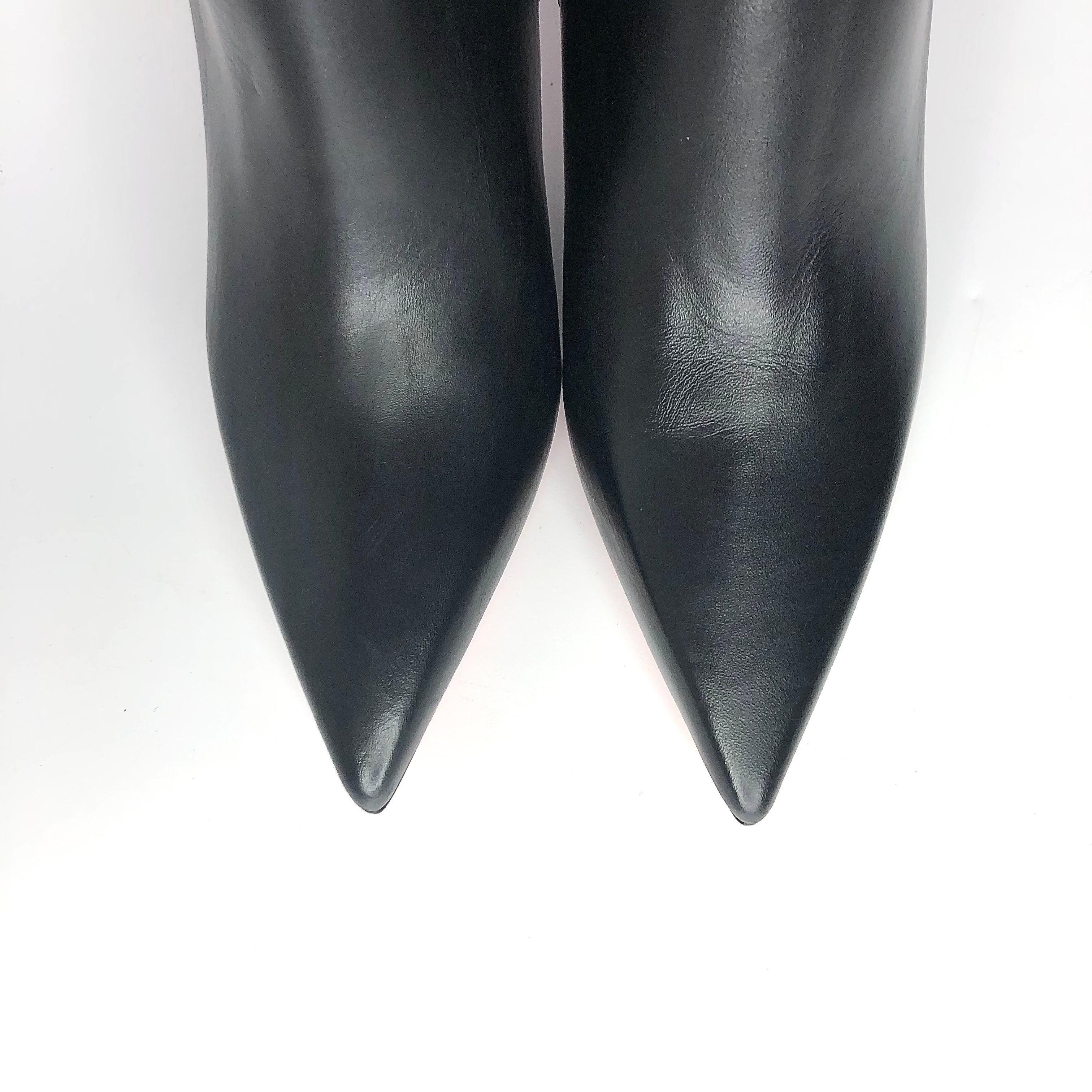 NEW Christian Louboutin Condora Botta 85 Ginocchio Alto Nero Punta Stivali 37,5 in vendita 4