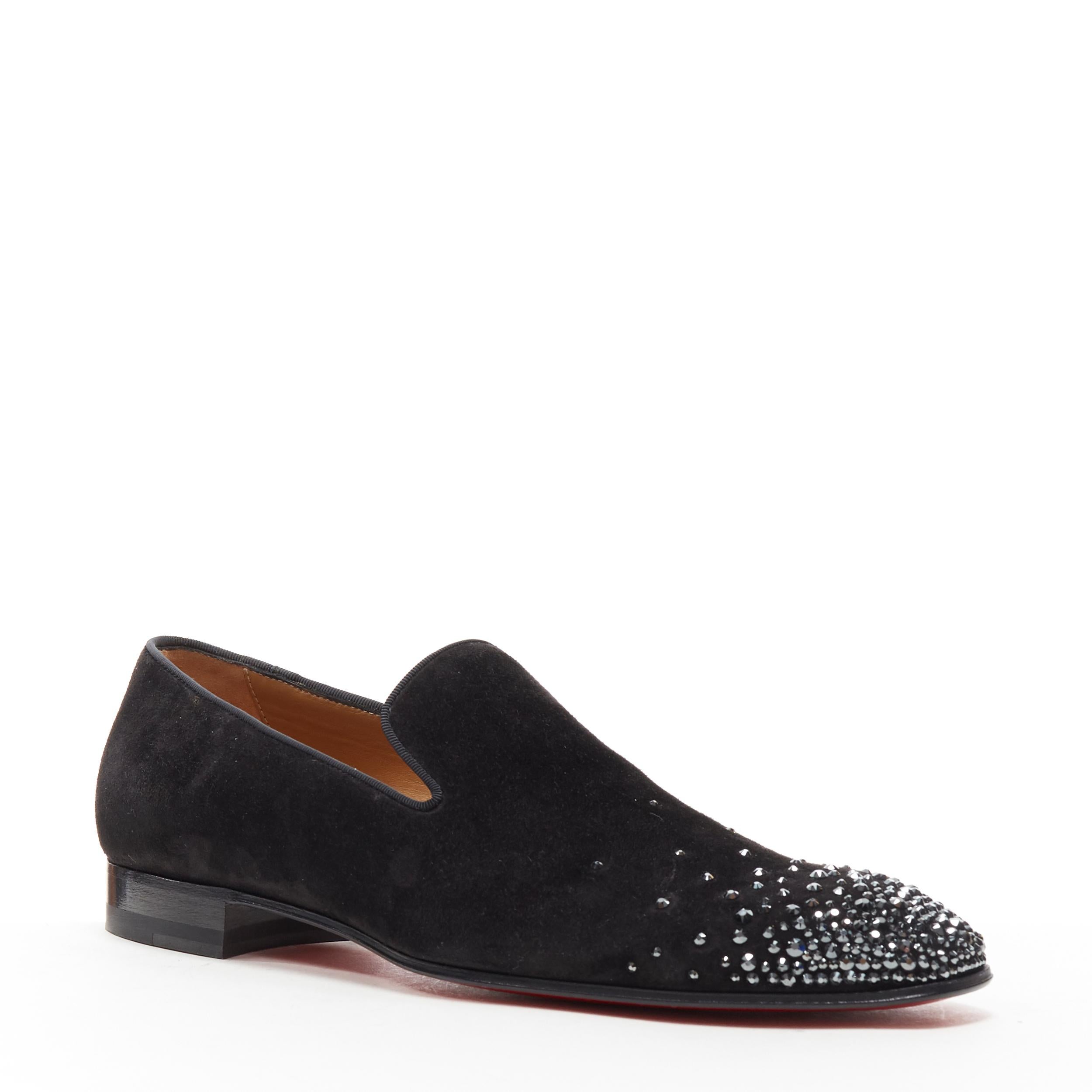 new CHRISTIAN LOUBOUTIN Dandelion Degra Strass toe black suede loafer EU39.5
Brand: Christian Louboutin
Designer: Christian Louboutin
Model Name / Style: Dandelion Strass
Material: Suede
Color: Black
Pattern: Solid
Closure: Slip on
Extra Detail: