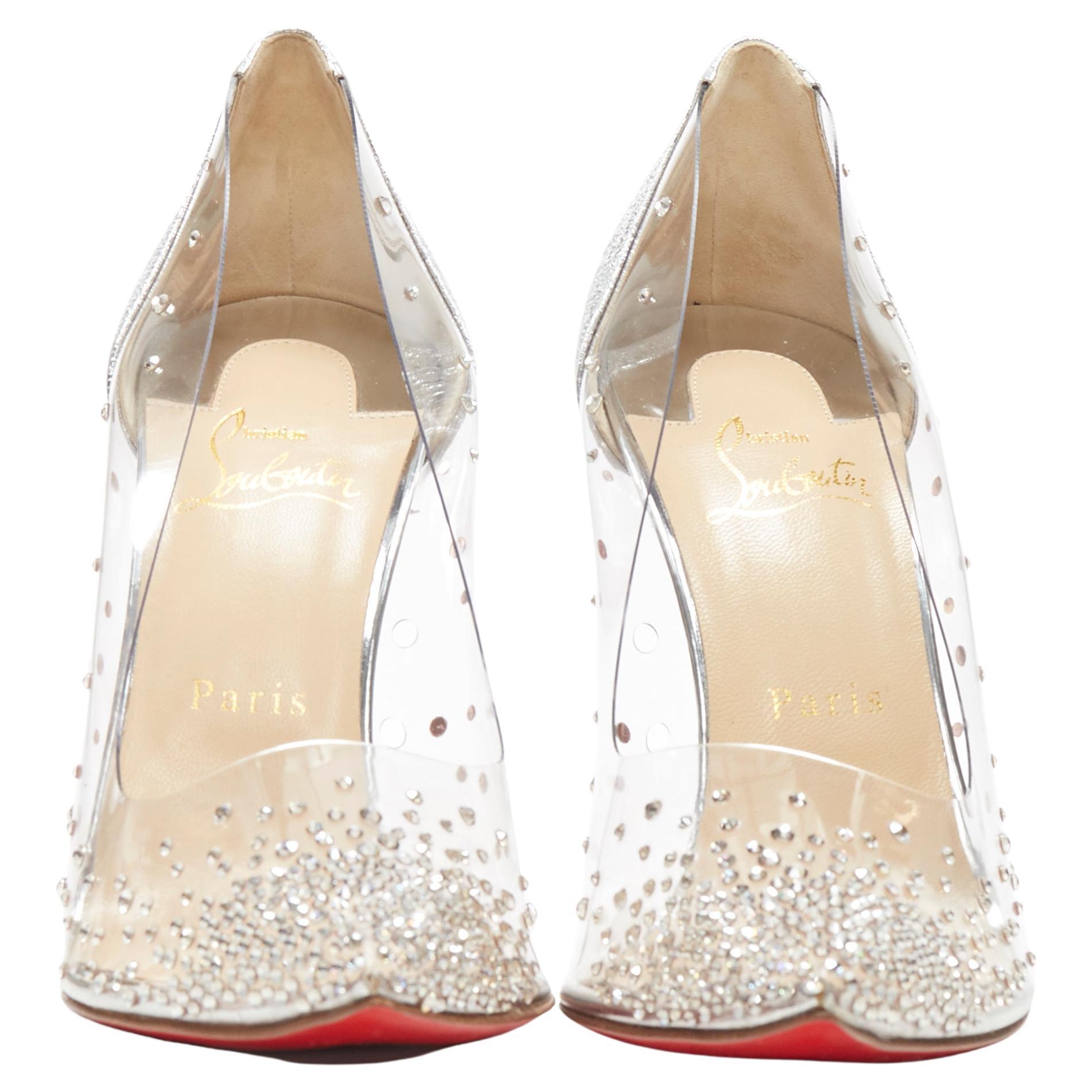 new CHRISTIAN LOUBOUTIN Degrastrass 100 clear PVC silver strass bridal pump EU40 
Reference: TGAS/A04409 
Brand: Christian Louboutin 
Designer: Christian Louboutin 
Model: Degrastrass 100 
Material: PVC 
Color: Silver 
Pattern: Solid 
Extra Detail:
