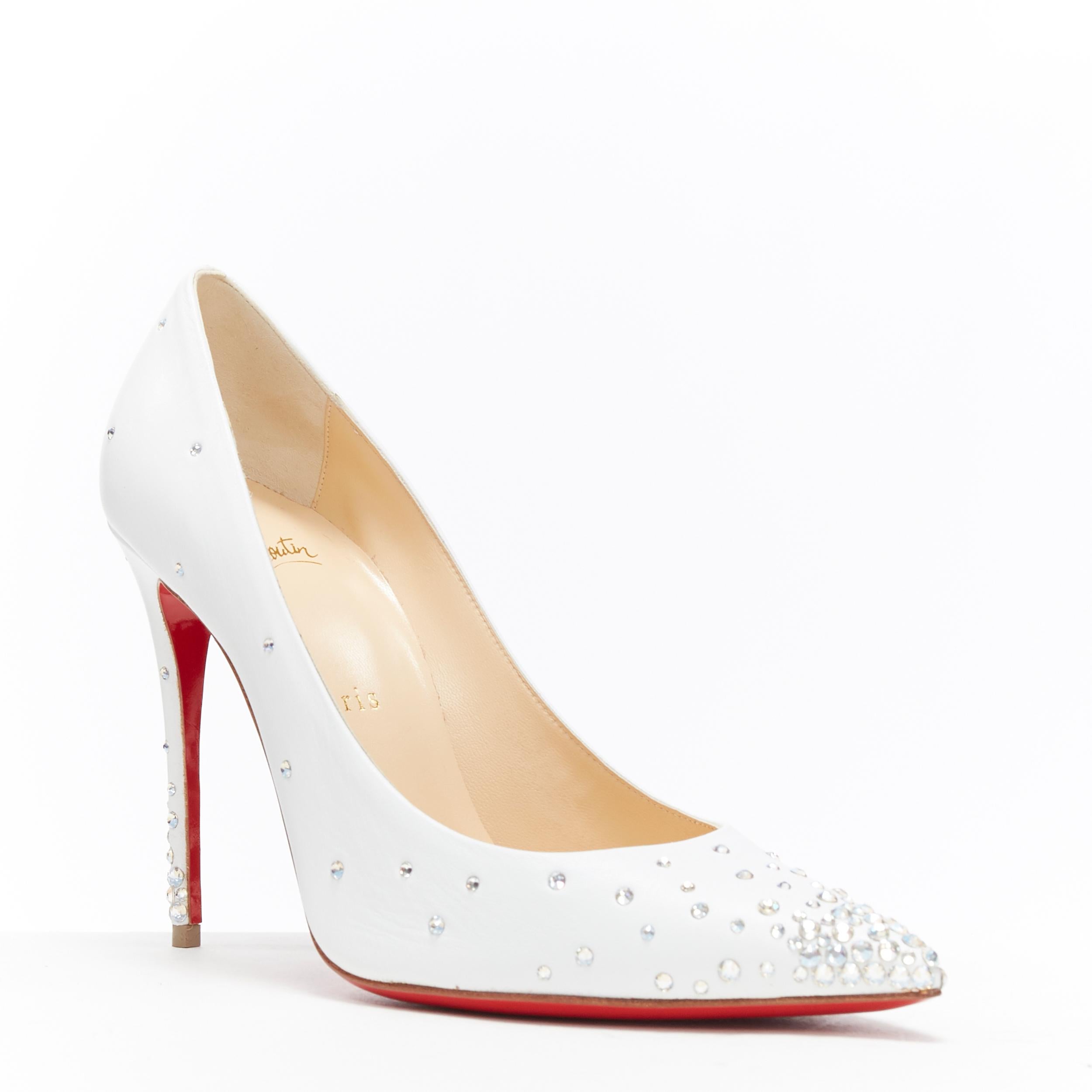 nuevo CHRISTIAN LOUBOUTIN Degrastrass 100 zapato de novia cuero blanco cristal EU38
Marca: Christian Louboutin
Diseñador: Christian Louboutin
Nombre del modelo / Estilo: Degrastrass 100
Material: Piel
Color: Blanco
Patrón: Sólido
Cierre: Slip