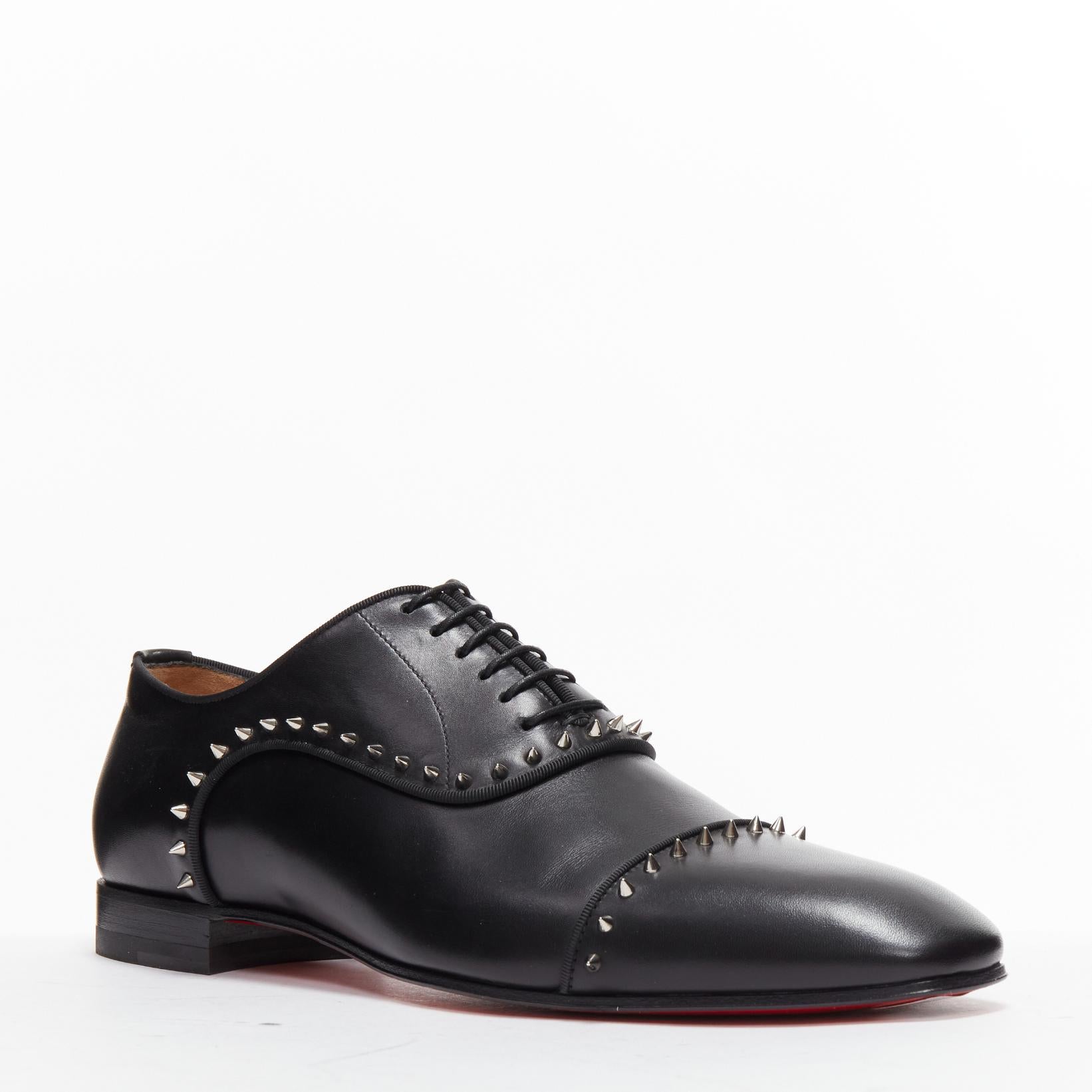 new CHRISTIAN LOUBOUTIN Eaton Flat black leather silver spikes stud brogue EU42.5
Reference: TGAS/D00368
Brand: Christian Louboutin
Model: Eaton Flat
Material: Leather
Color: Black, Silver
Pattern: Solid
Closure: Lace Up
Lining: Nude Leather
Extra