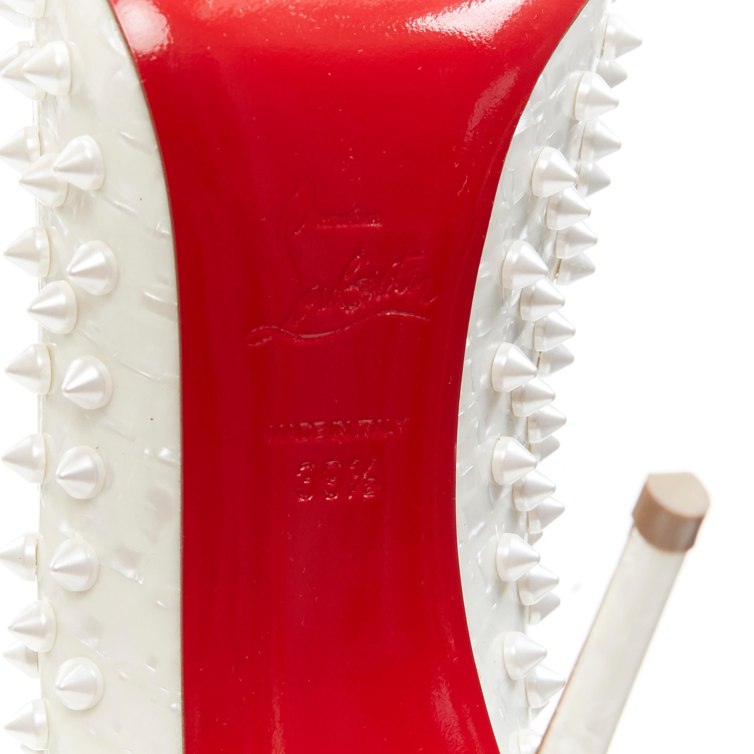 nuevo CHRISTIAN LOUBOUTIN Follies Spikes perla blanco espiga tachuela patente bomba EU39.5 6