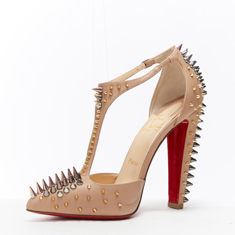 new CHRISTIAN LOUBOUTIN Goldoscrap nude spike stud T-strap pointed pump EU38.5 In New Condition In Hong Kong, NT