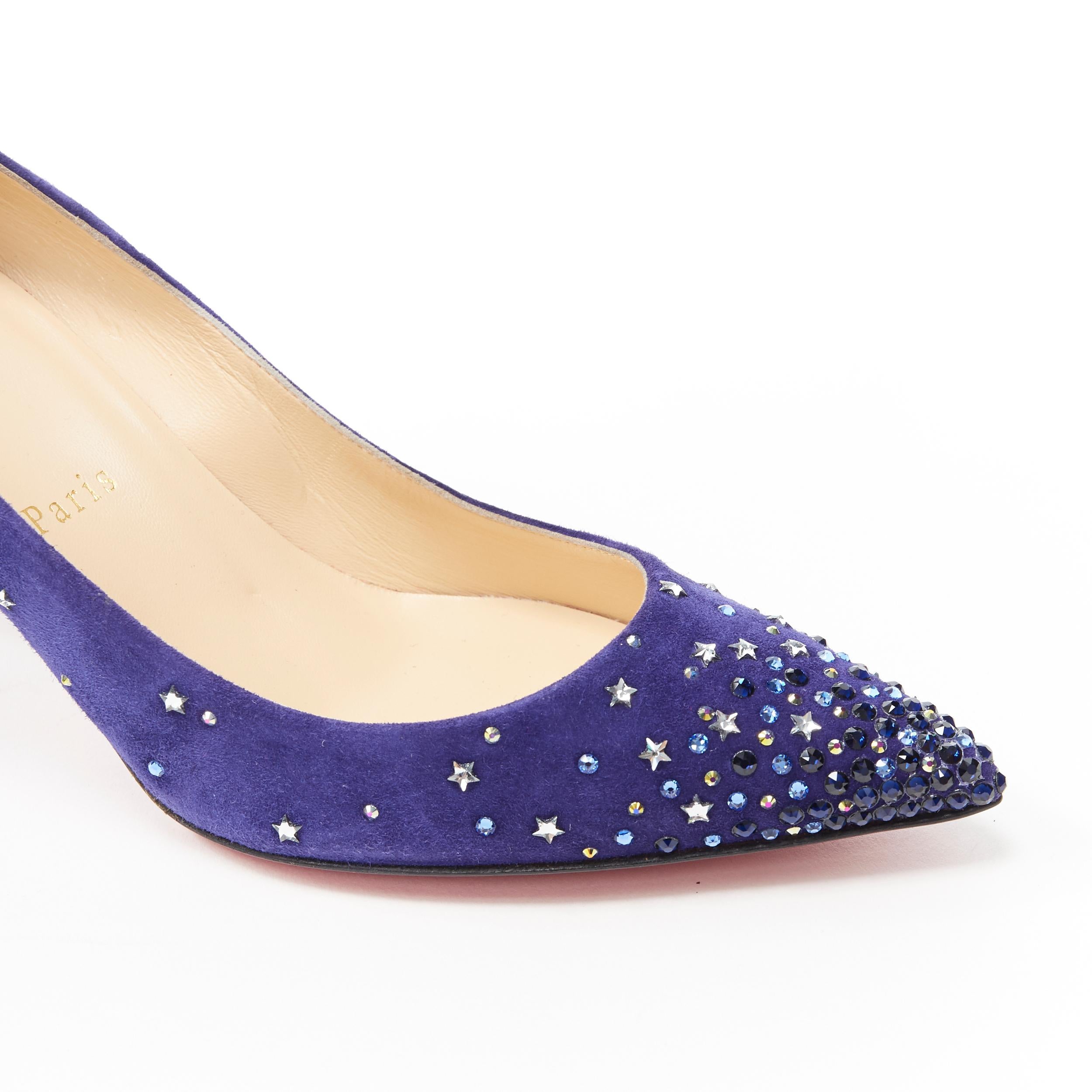 new CHRISTIAN LOUBOUTIN Gravitanita 70 blue suede star strass crystal EU37.5 
Reference: TGAS/A05675 
Brand: Christian Louboutin 
Designer: Christian Louboutin 
Model: Gravitanita 70 
Material: Suede 
Color: Blue 
Pattern: Solid 
Extra Detail: Suede