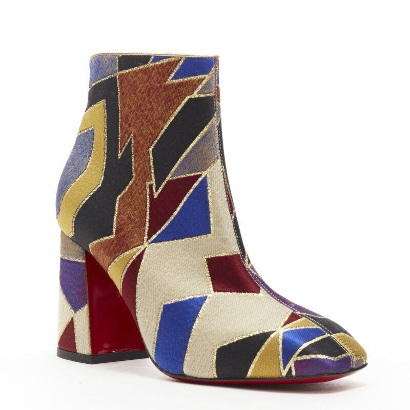 new CHRISTIAN LOUBOUTIN Hilconico 85 gold geometric jacquard ankle bootie EU36
Reference: TGAS/A04377
Brand: Christian Louboutin
Model: Hilconico 85
Material: Fabric
Color: Multicolour
Pattern: Geometric
Closure: Zip
Extra Details: Style code: