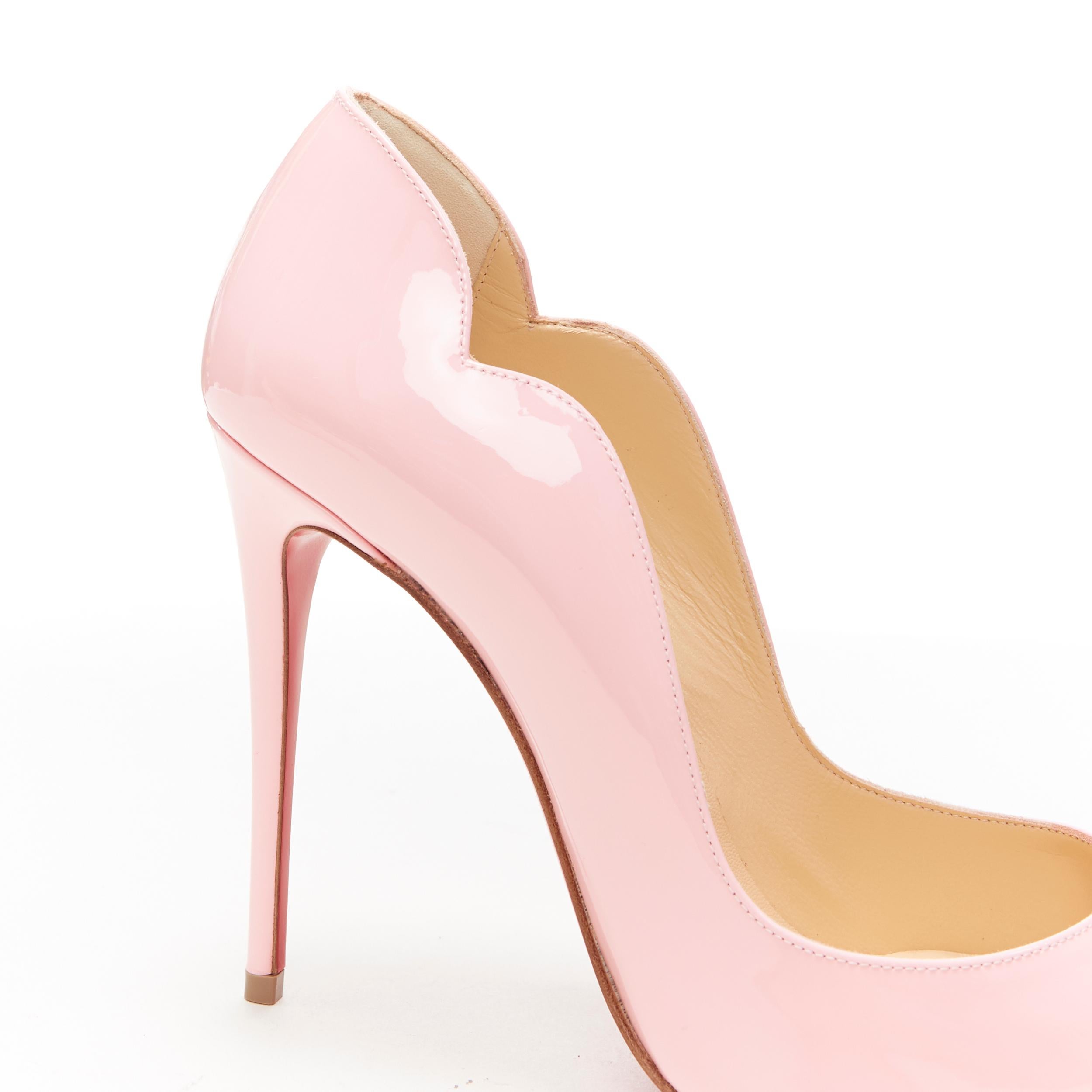 Hot chick scallop sales pump christian louboutin