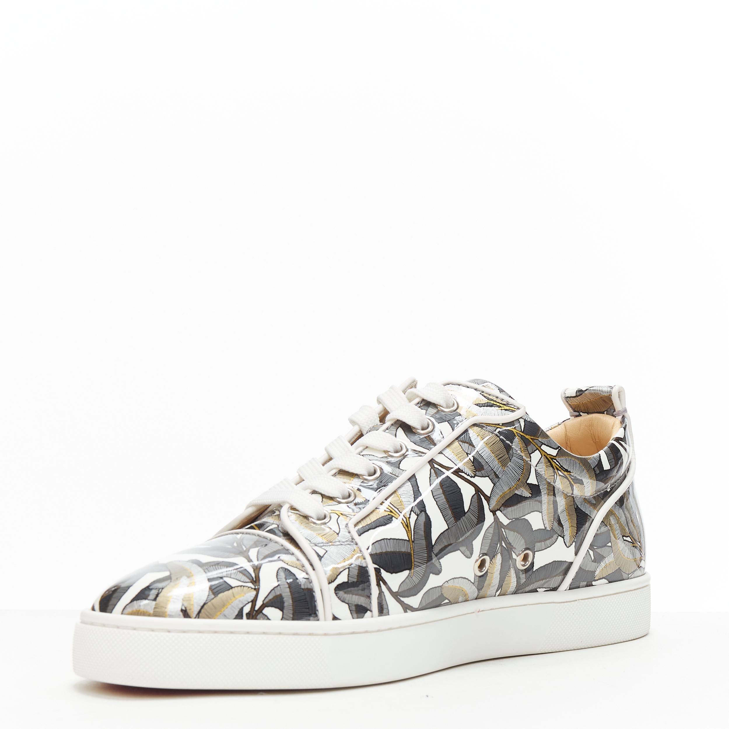 new CHRISTIAN LOUBOUTIN Louis grey leaf print patent low top sneaker EU42 In New Condition In Hong Kong, NT
