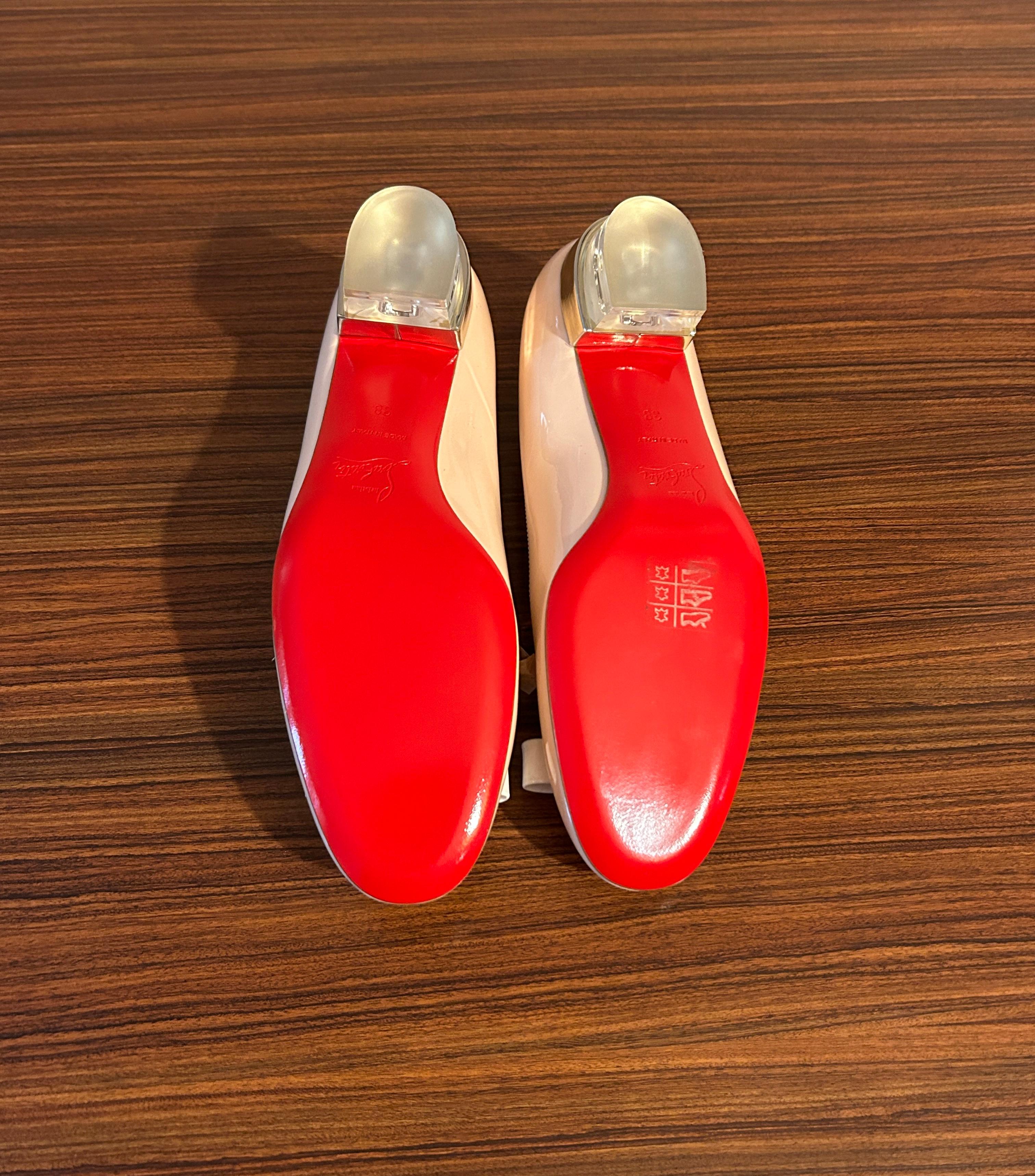 New Christian Louboutin Pink Zerlisixty Pump with Gold & Clear Heel In New Condition For Sale In San Francisco, CA