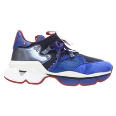CHRISTIAN LOUBOUTIN Rote, blaue, niedrige Laufsteg-Turnschuhe aus Wildleder EU43,5