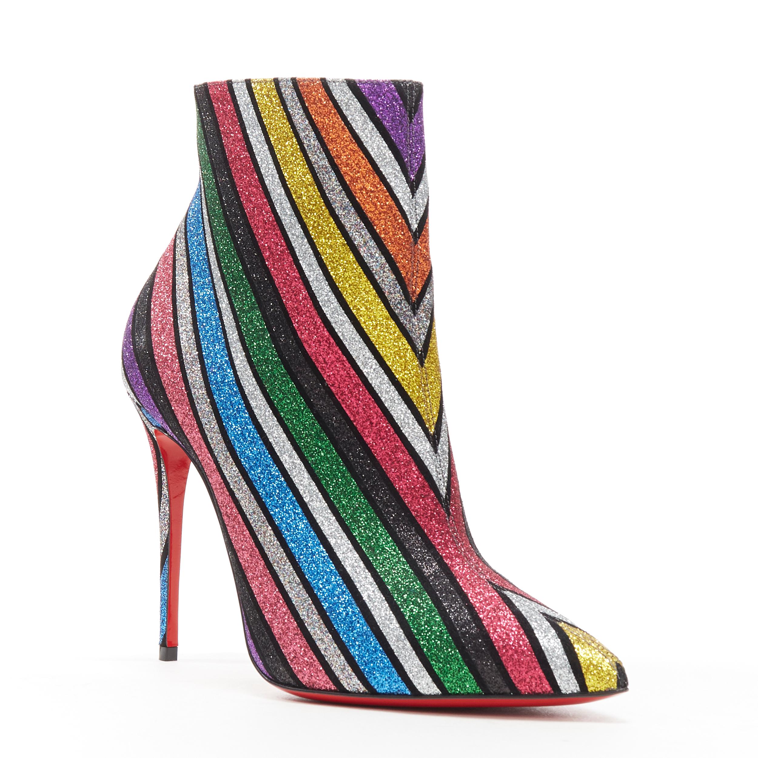 new CHRISTIAN LOUBOUTIN So Kate Booty 100 glitter multi stripe ankle boots EU39
Brand: Christian Louboutin
Designer: Christian Louboutin
Model Name / Style: So Kate Booty 100
Material: Leather
Color: Multicolour
Pattern: Striped
Closure: Zip
Extra