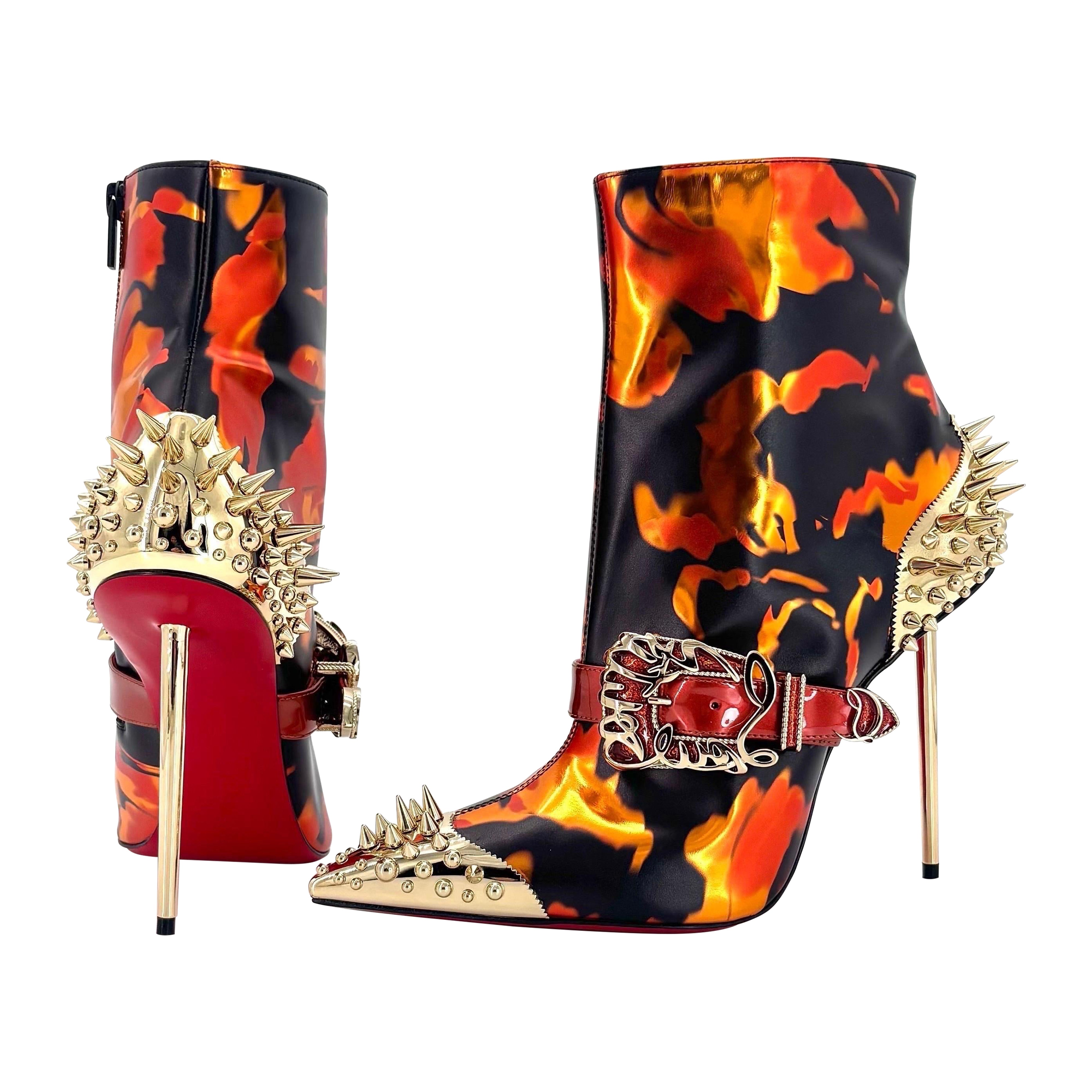 NEW Christian Louboutin Womenphis 100 Spike Logo Buckle Stiletto Heeled Boots 40 en vente