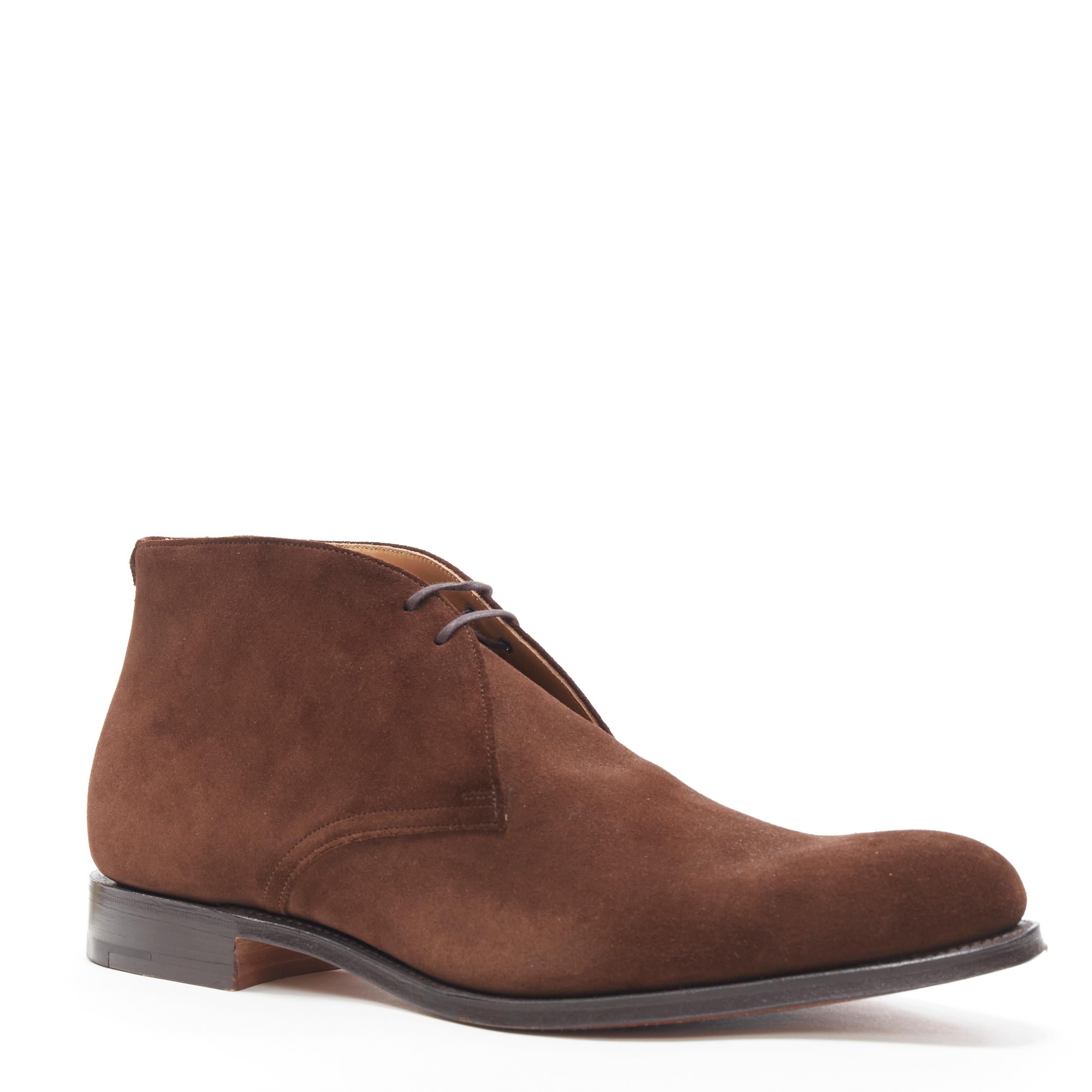 new CHURCH'S Rickford Superbuck brown suede chukka desert boots UK10.5 EU44.5
Brand: Churchs
Model Name / Style: Rickford
Material: Suede
Color: Burgundy
Pattern: Solid
Closure: Lace up
Extra Detail: Superbuck brown suede leather upper. Tonal