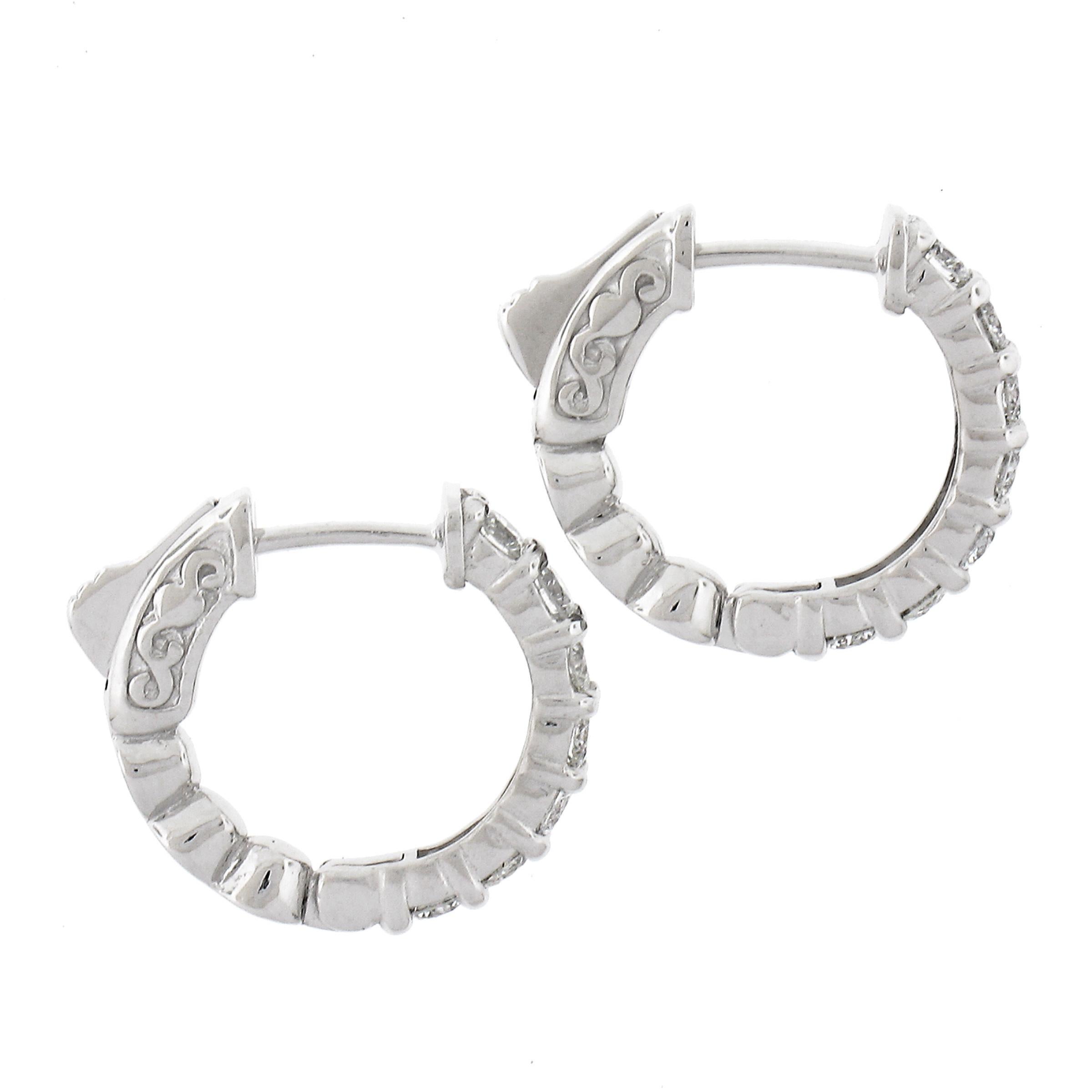 Donna NUOVI Orecchini a cerchio classici in oro bianco 14k con diamante da 15,4 mm a scatto in vendita