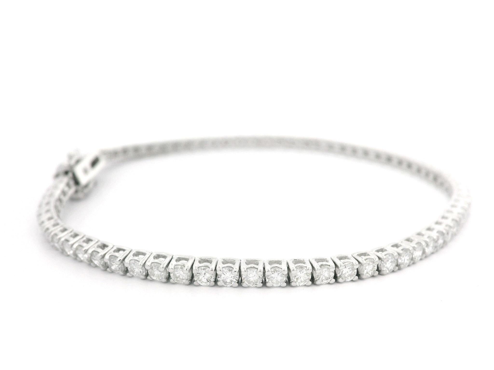 New Classic 14k White Gold 2.98ctw Diamond Line Tennis Bracelet 2