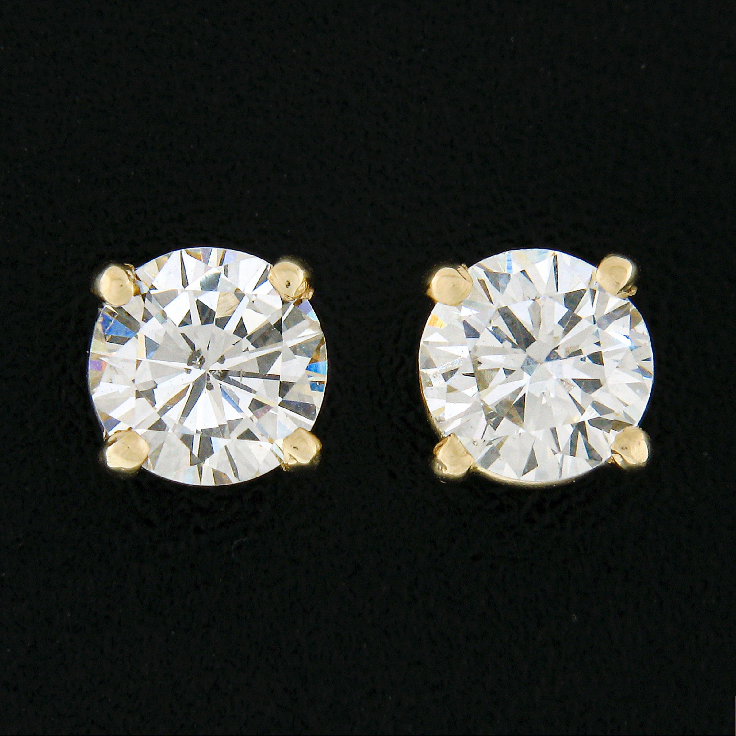 NEW Classic 14k Yellow Gold 0.82ctw Round Brilliant Diamond Prong Stud Earrings For Sale 1