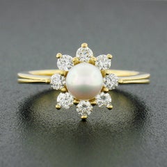 New Classic 18k Gold Pearl & 0.40ctw Round Diamond Flower Cluster Ring