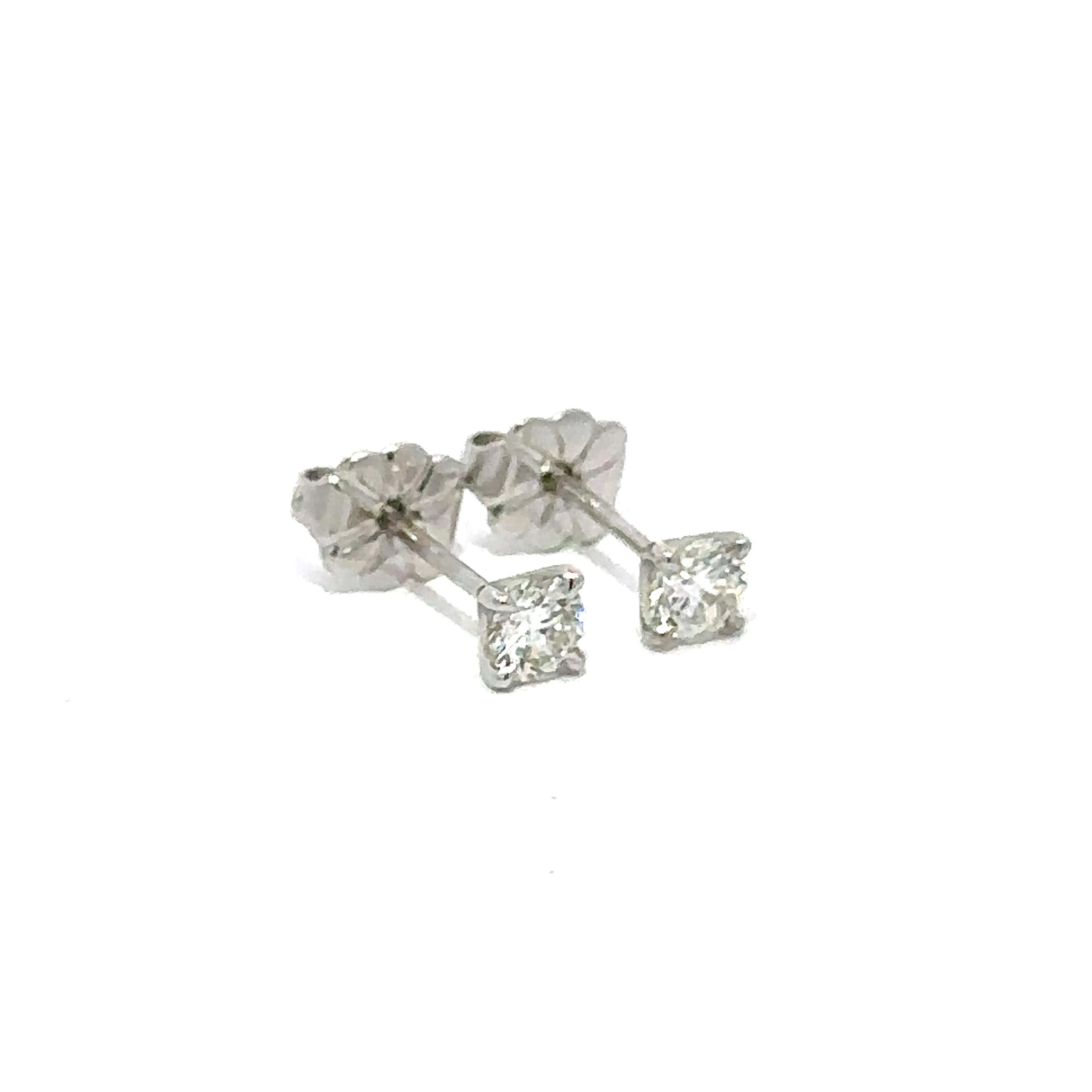 NUOVO Orecchini classici in platino 0,40ctw VS G Round Martini Set Diamond Stud Earrings in vendita 1